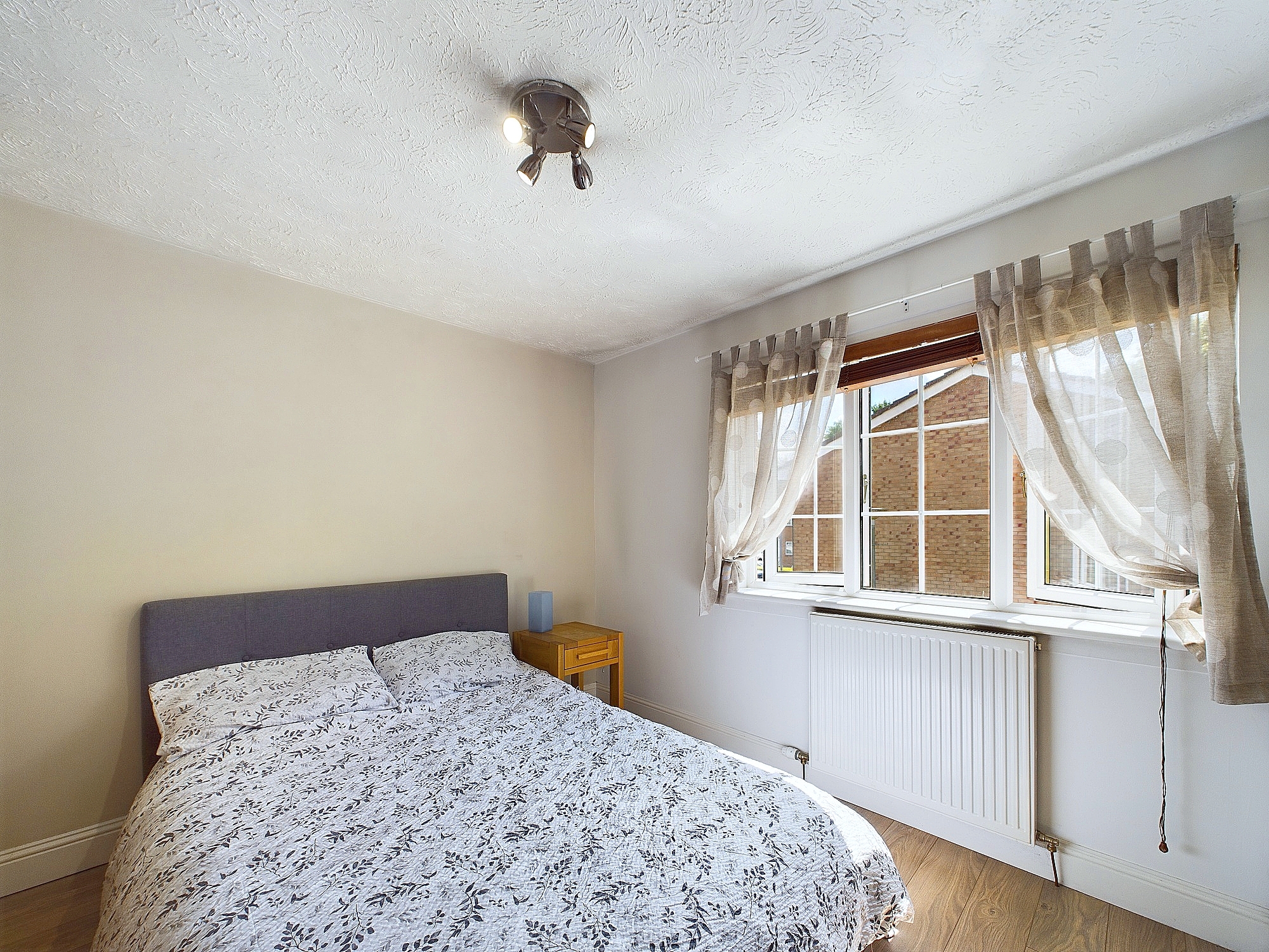 96 Mainscroft – 21 House to Let Erskine