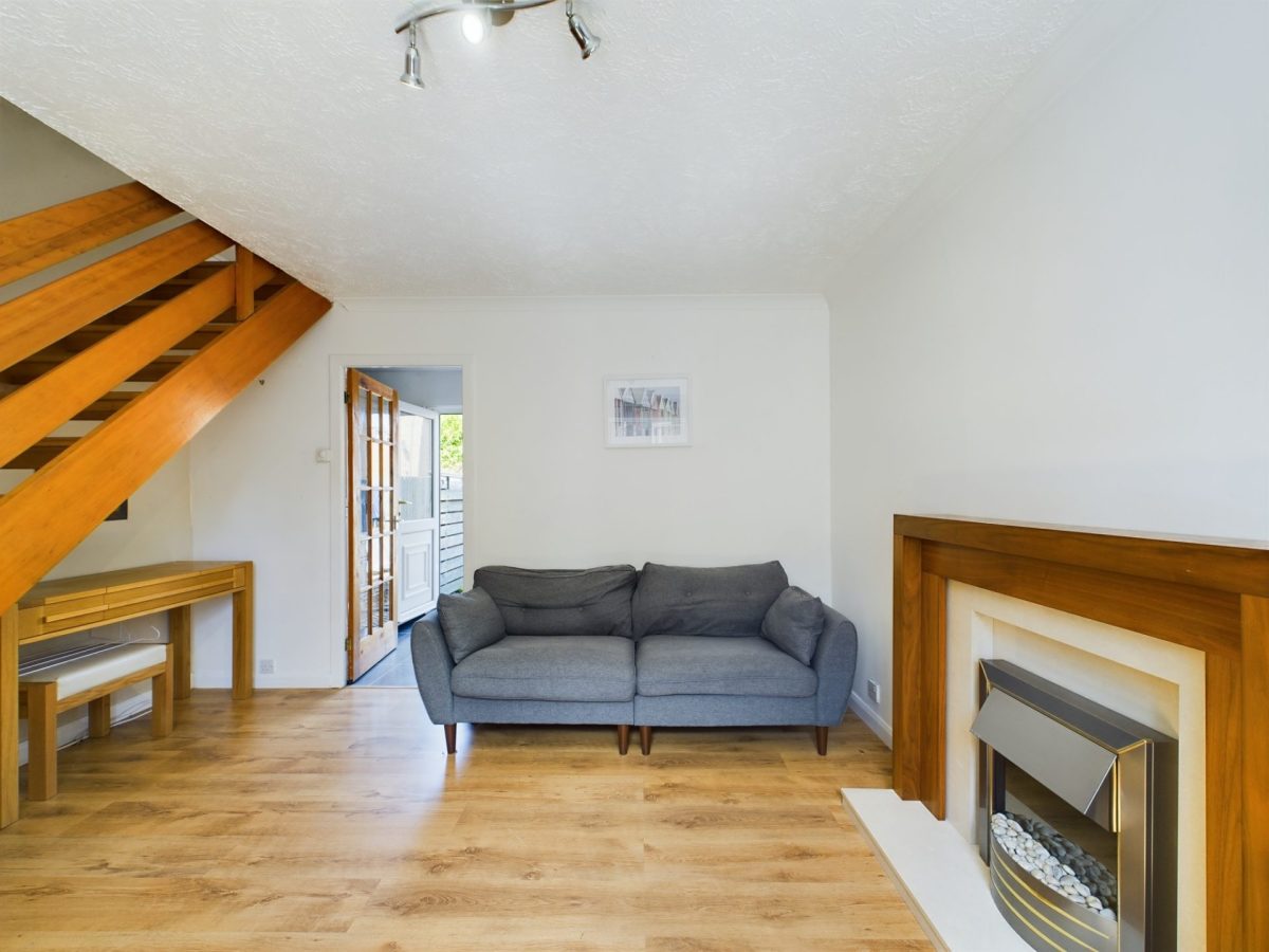 CAM02311G0-PR0133-STILL006-scaled