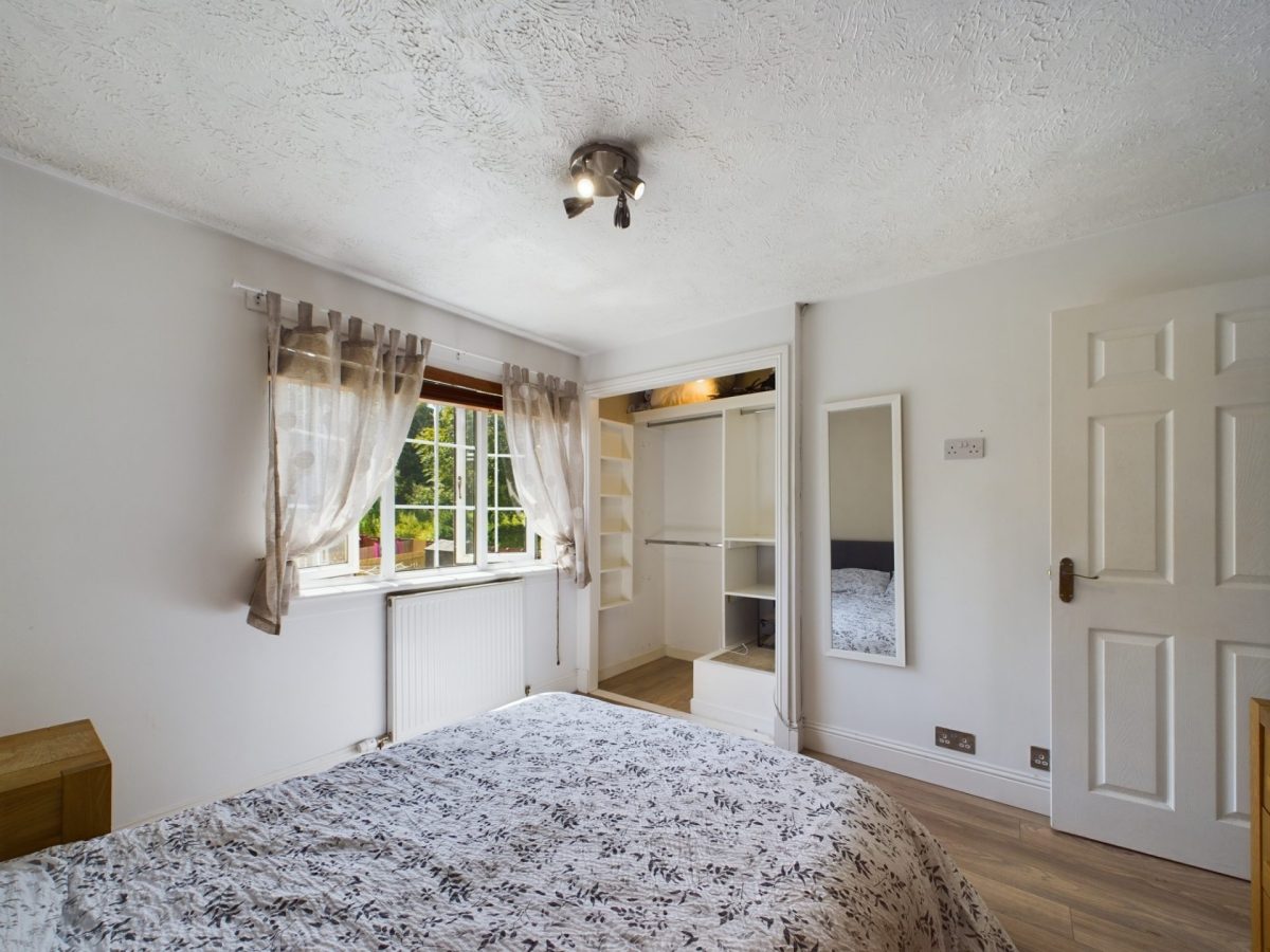 CAM02311G0-PR0133-STILL020-scaled