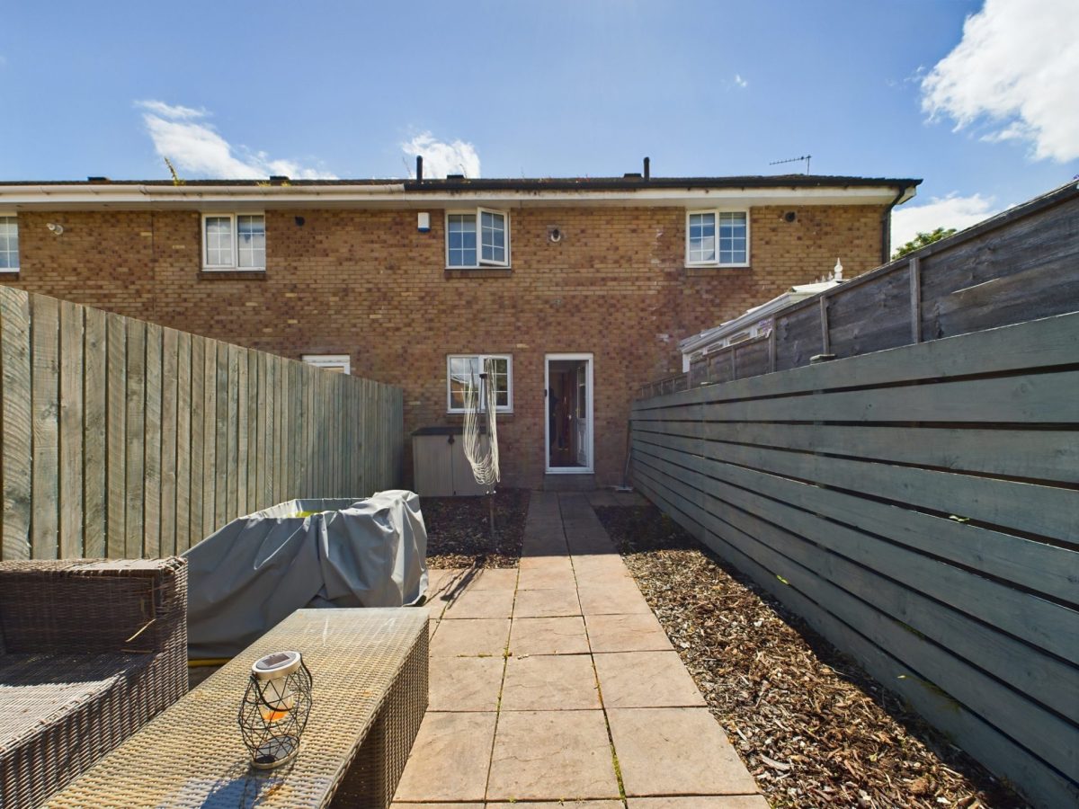 CAM02311G0-PR0133-STILL023-scaled