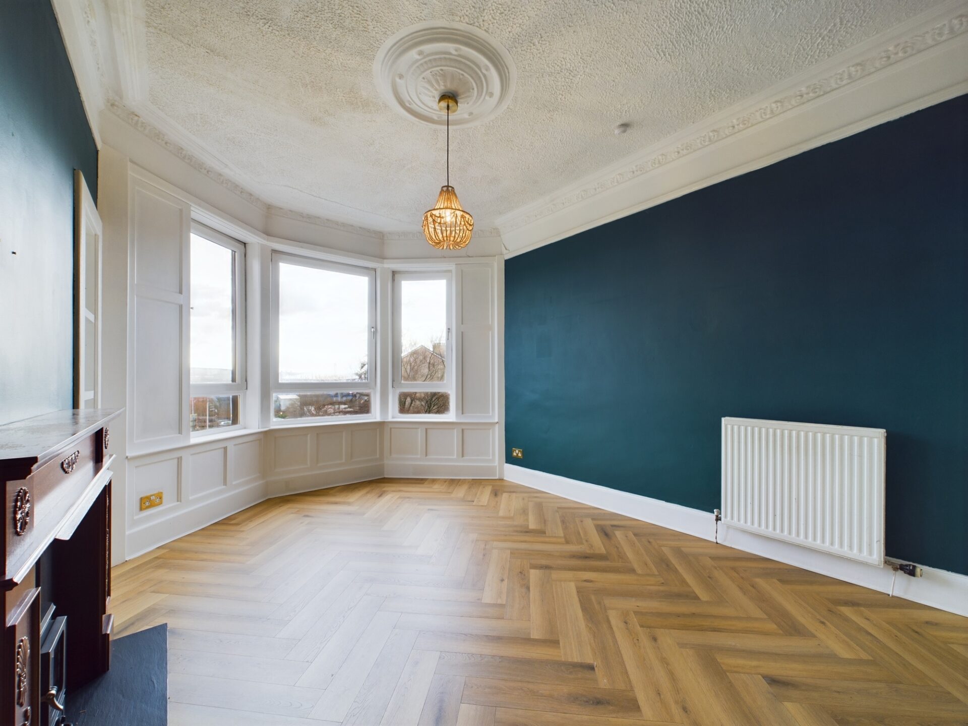 CAM02311G0-PR0215-STILL021