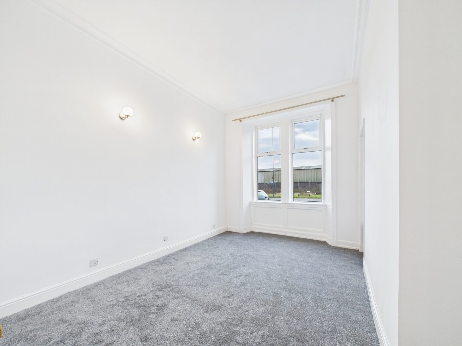 CAM02311G0-PR0217-STILL006