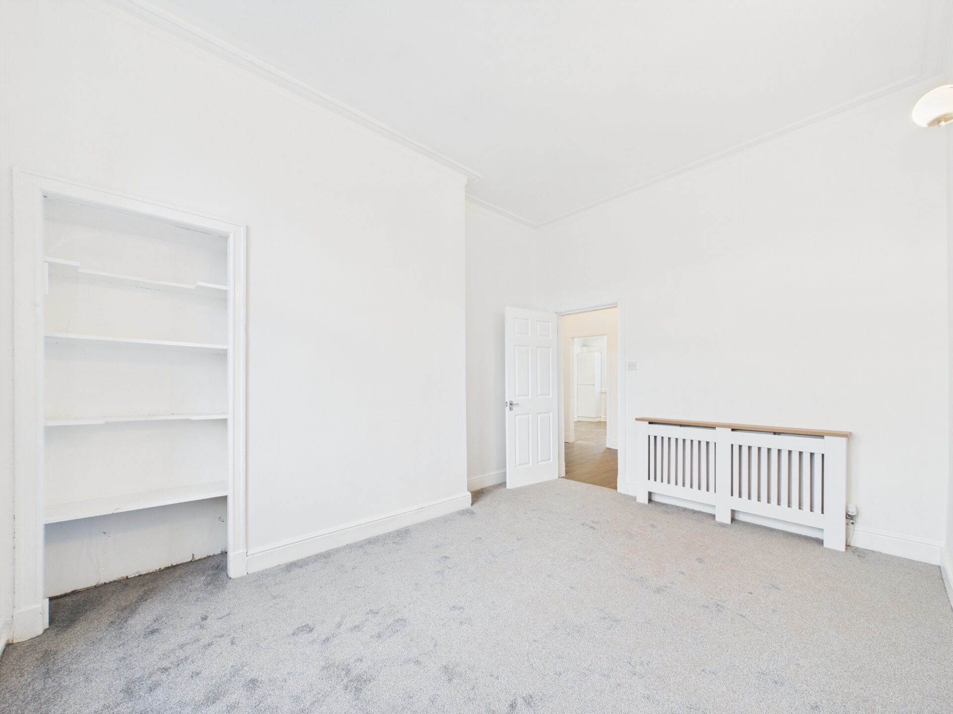 CAM02311G0-PR0217-STILL009