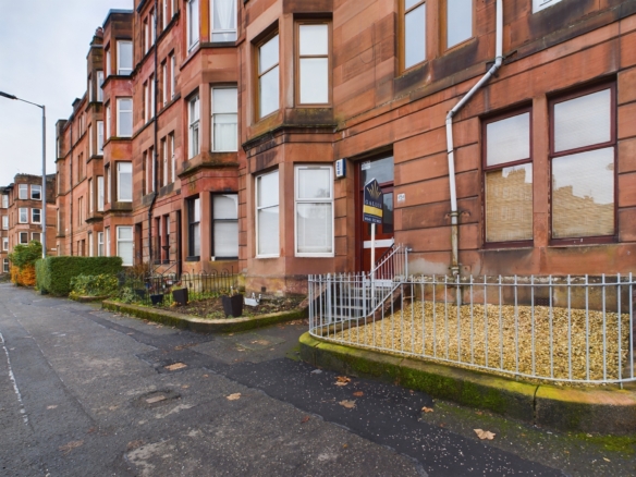 Tantallon Road - Two Bedroom Flat To Let In Southside Of Glasgow