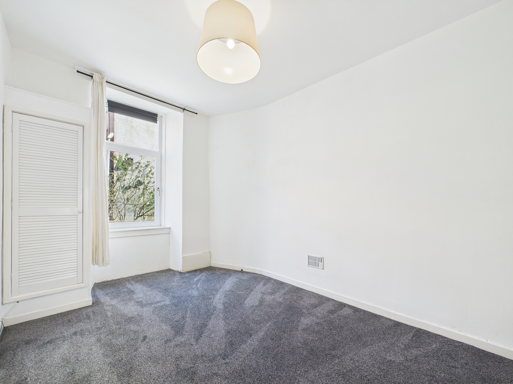 CAM02311G0-PR0227-STILL016