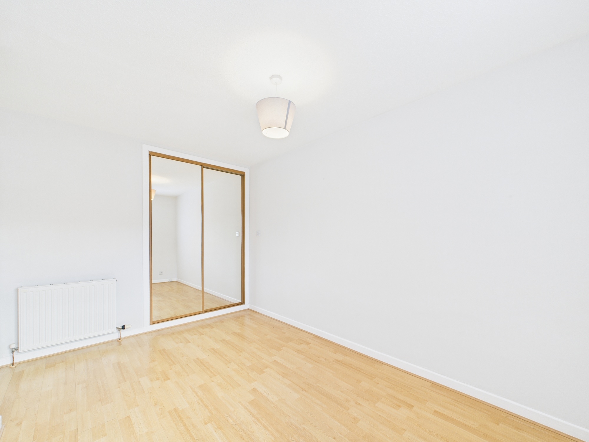 CAM02311G0-PR0229-STILL027