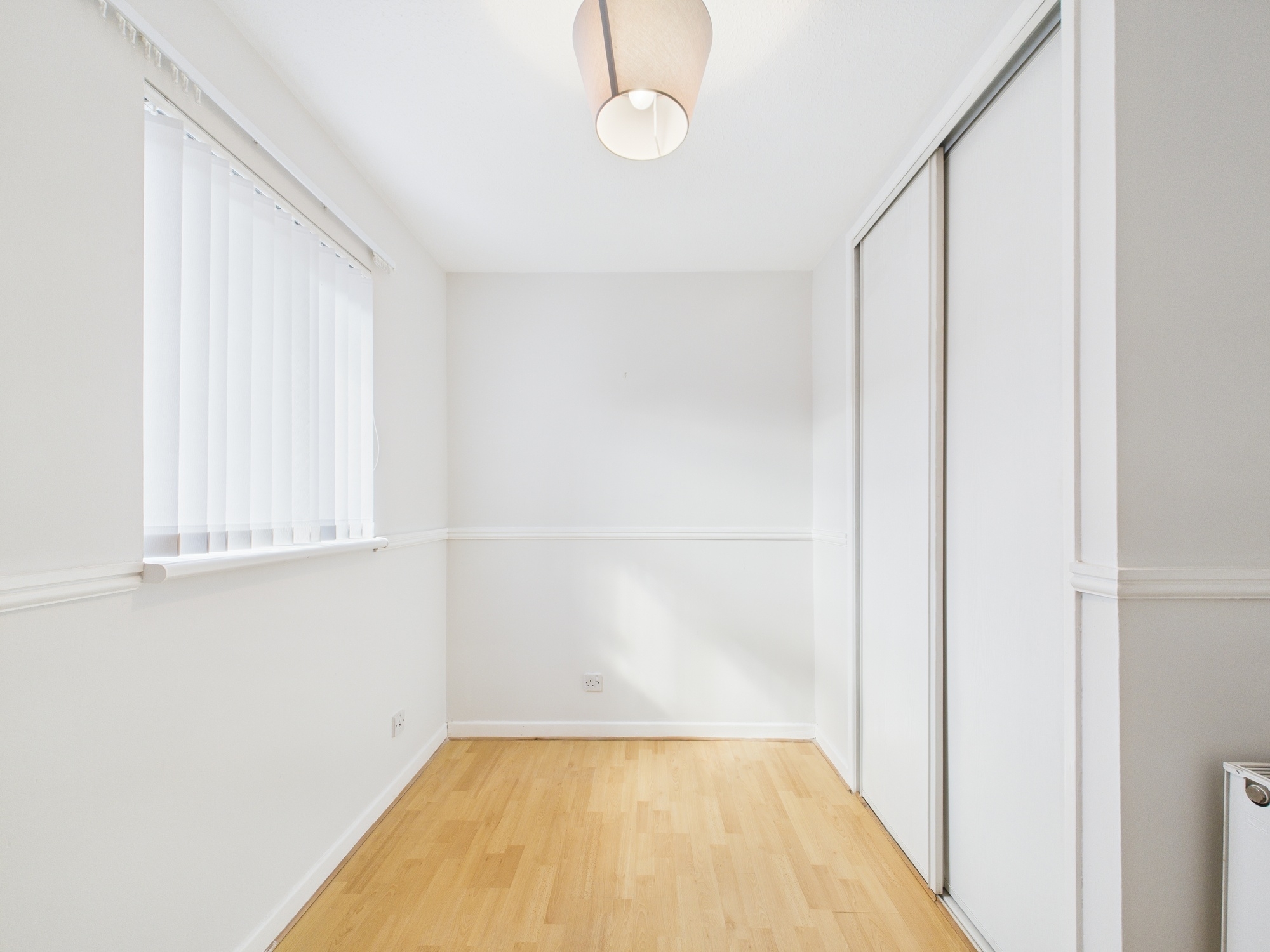 CAM02311G0-PR0229-STILL030