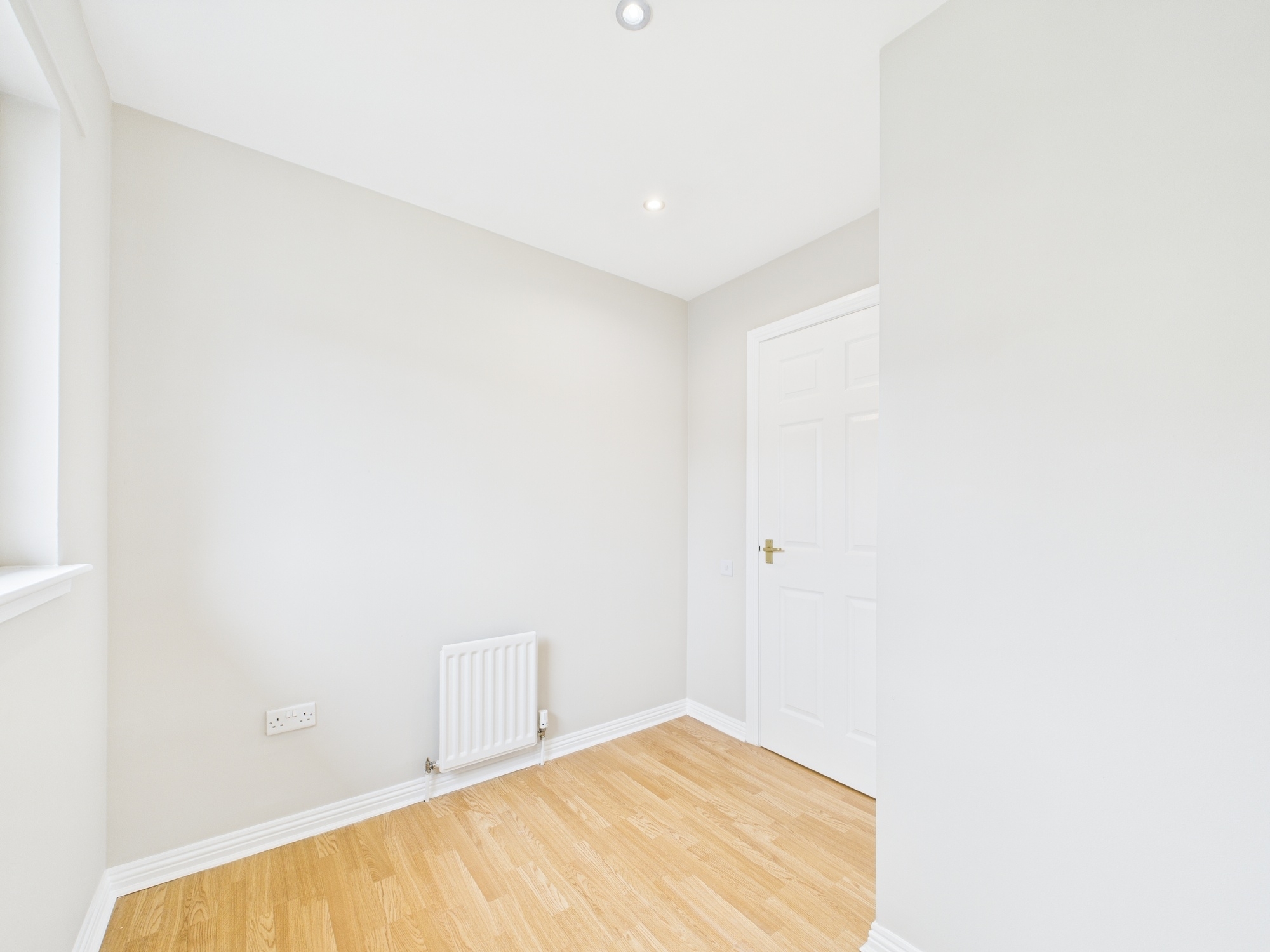 CAM02311G0-PR0231-STILL029