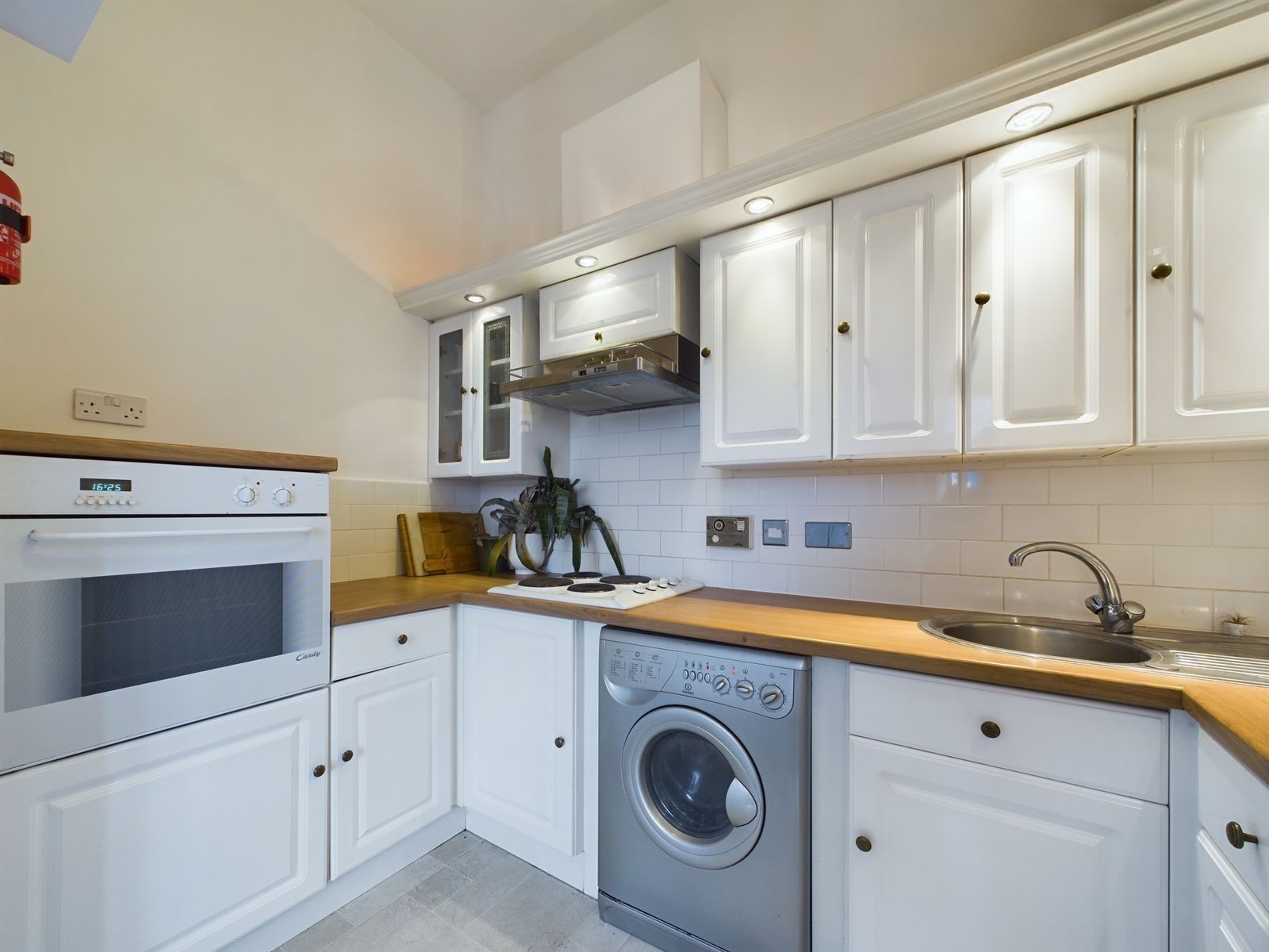 upload_cam02311g0_pr0110_still014_6613e779446de