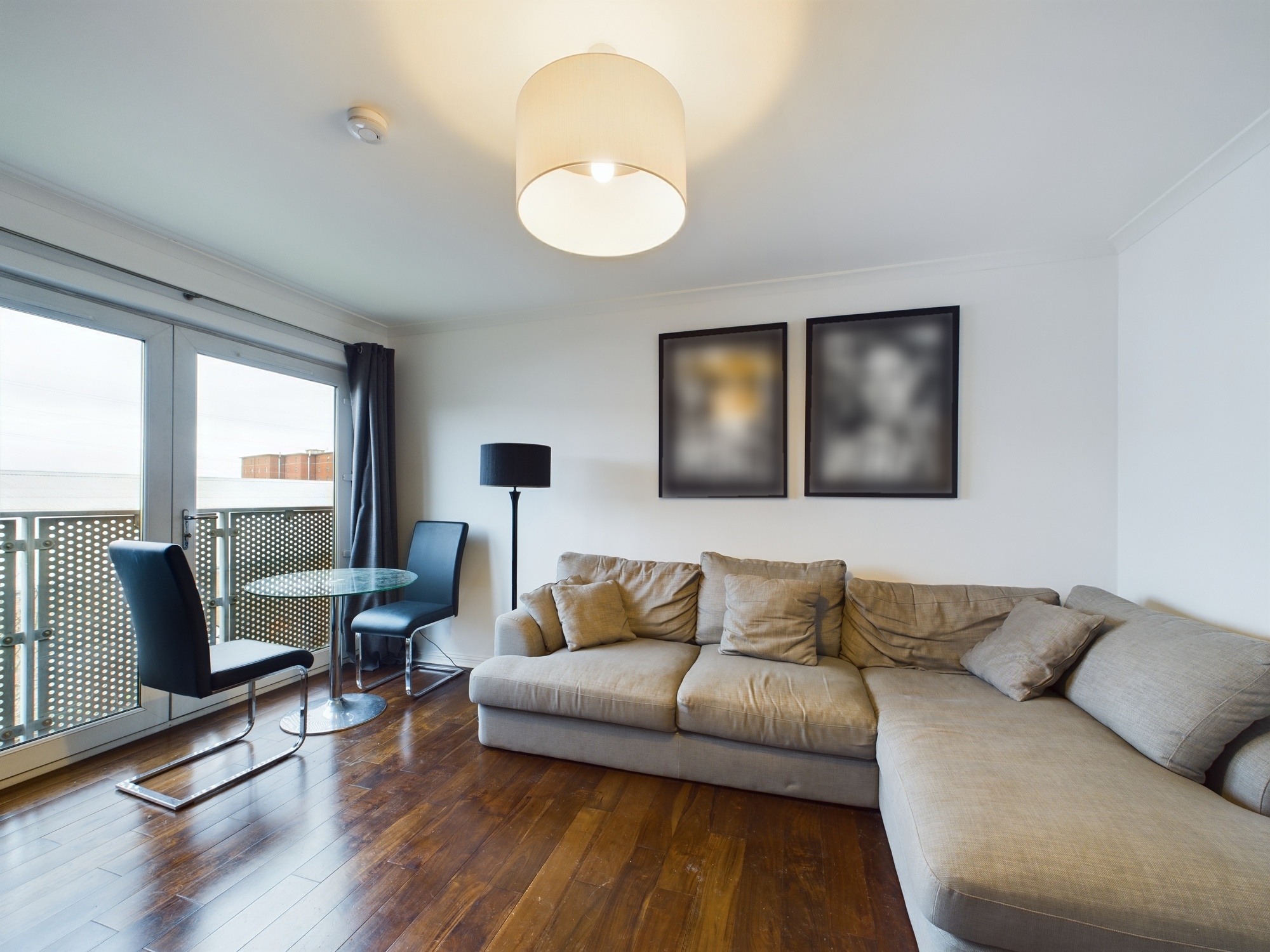 CAM02311G0-PR0082-STILL006