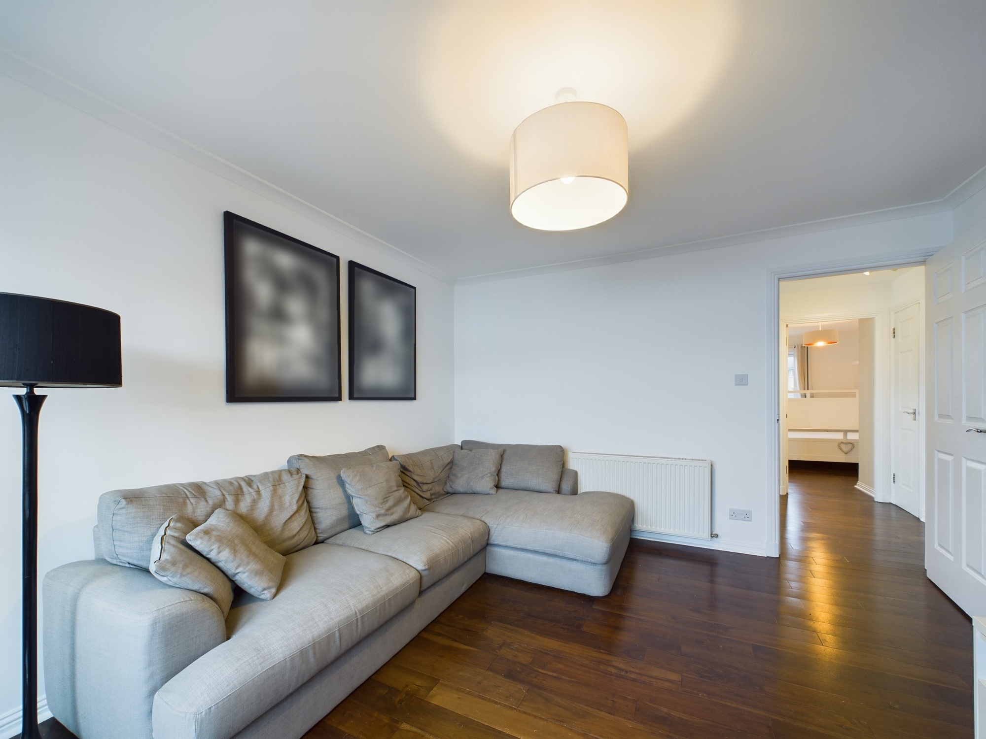 CAM02311G0-PR0082-STILL007