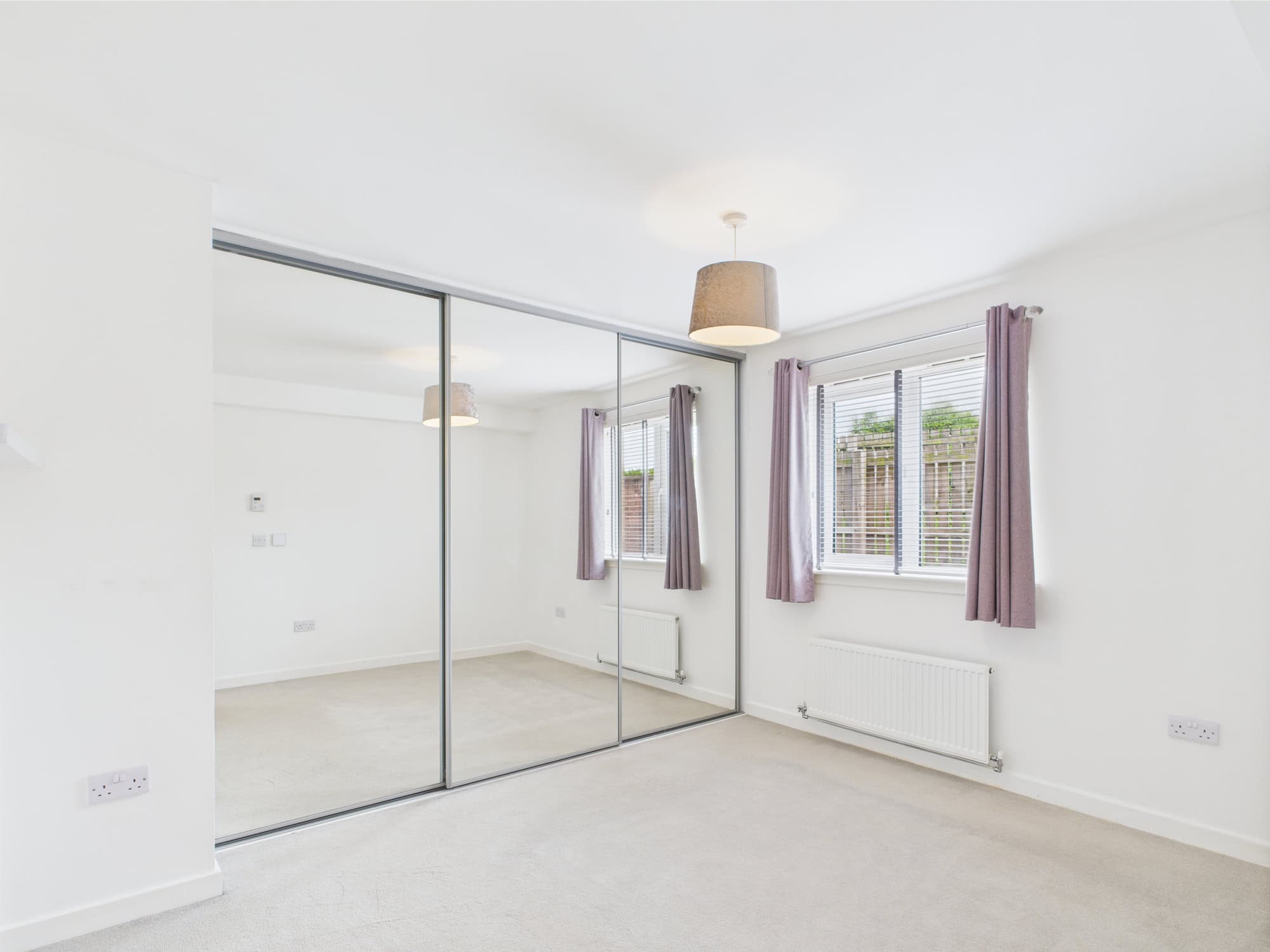 41 Elie Drive - Two Bedroom Ground-Floor Flat Available in Bishopton