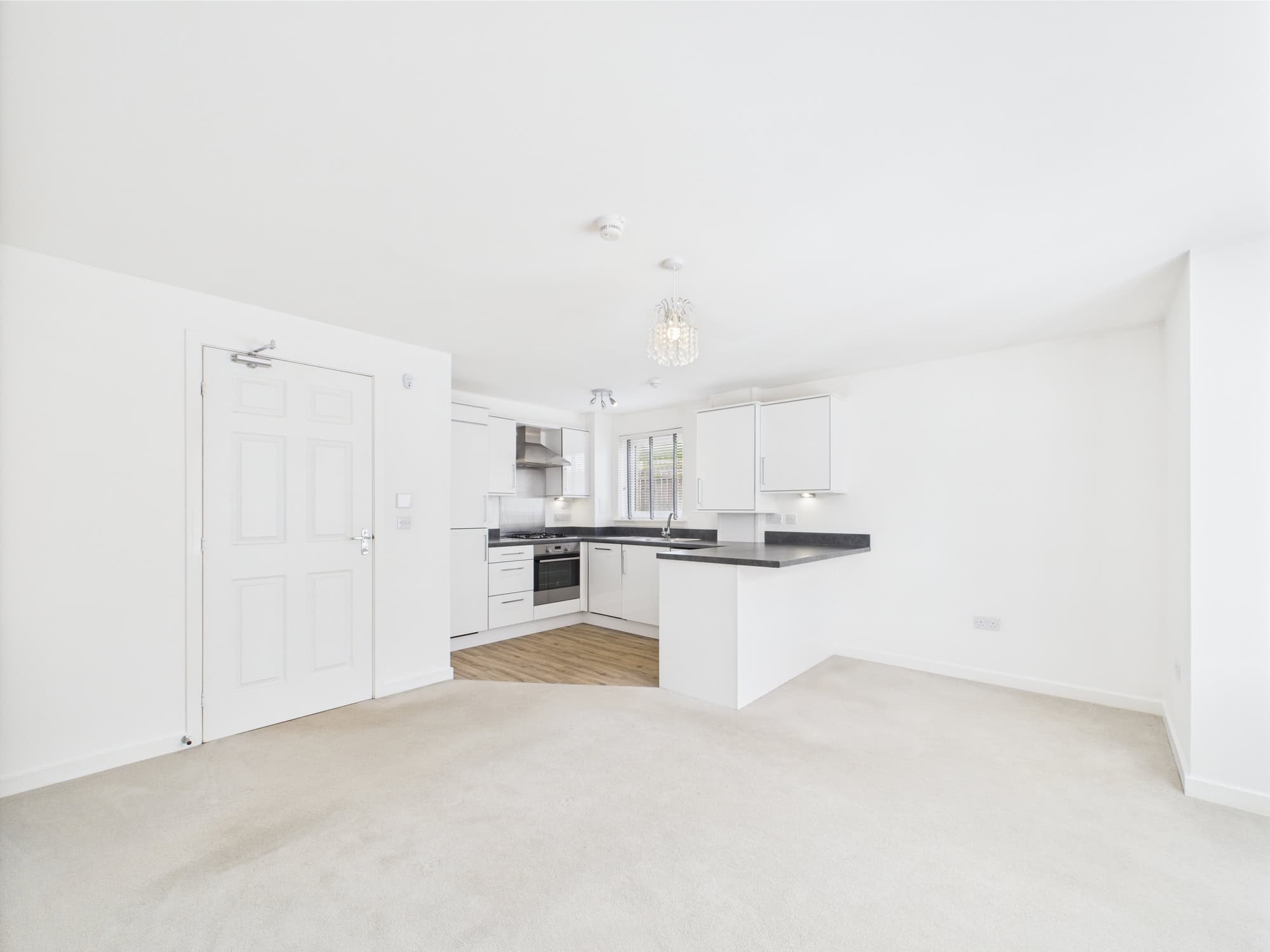 41 Elie Drive - Two Bedroom Ground-Floor Flat Available in Bishopton