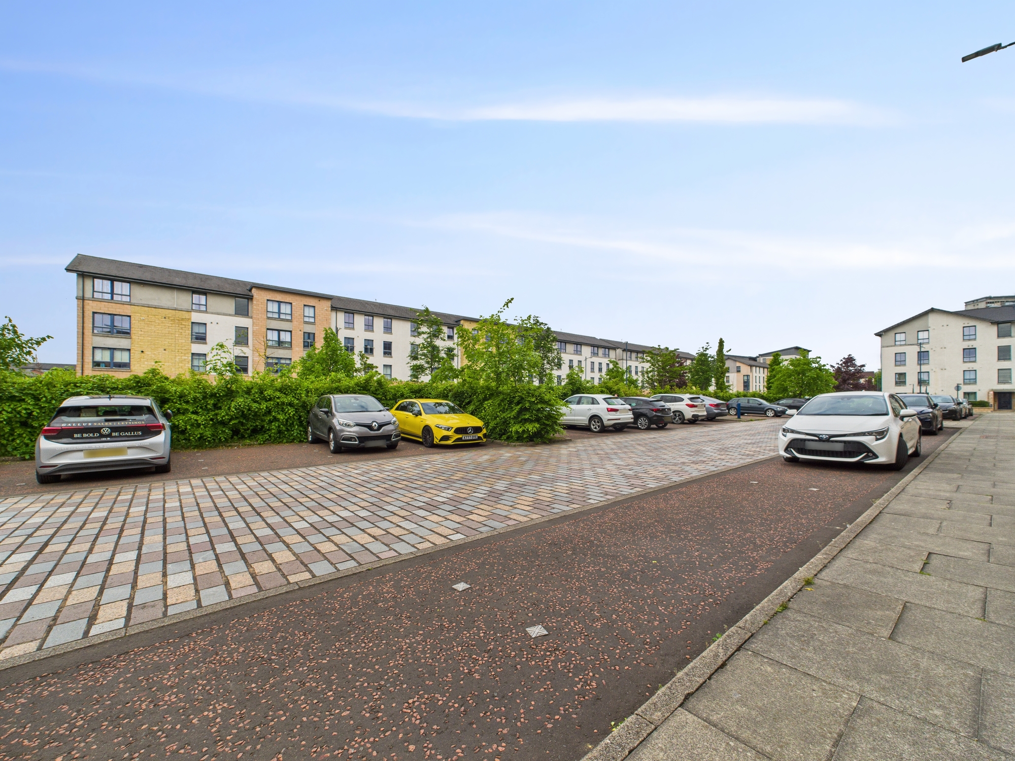 4 Oatlands Square Car Park