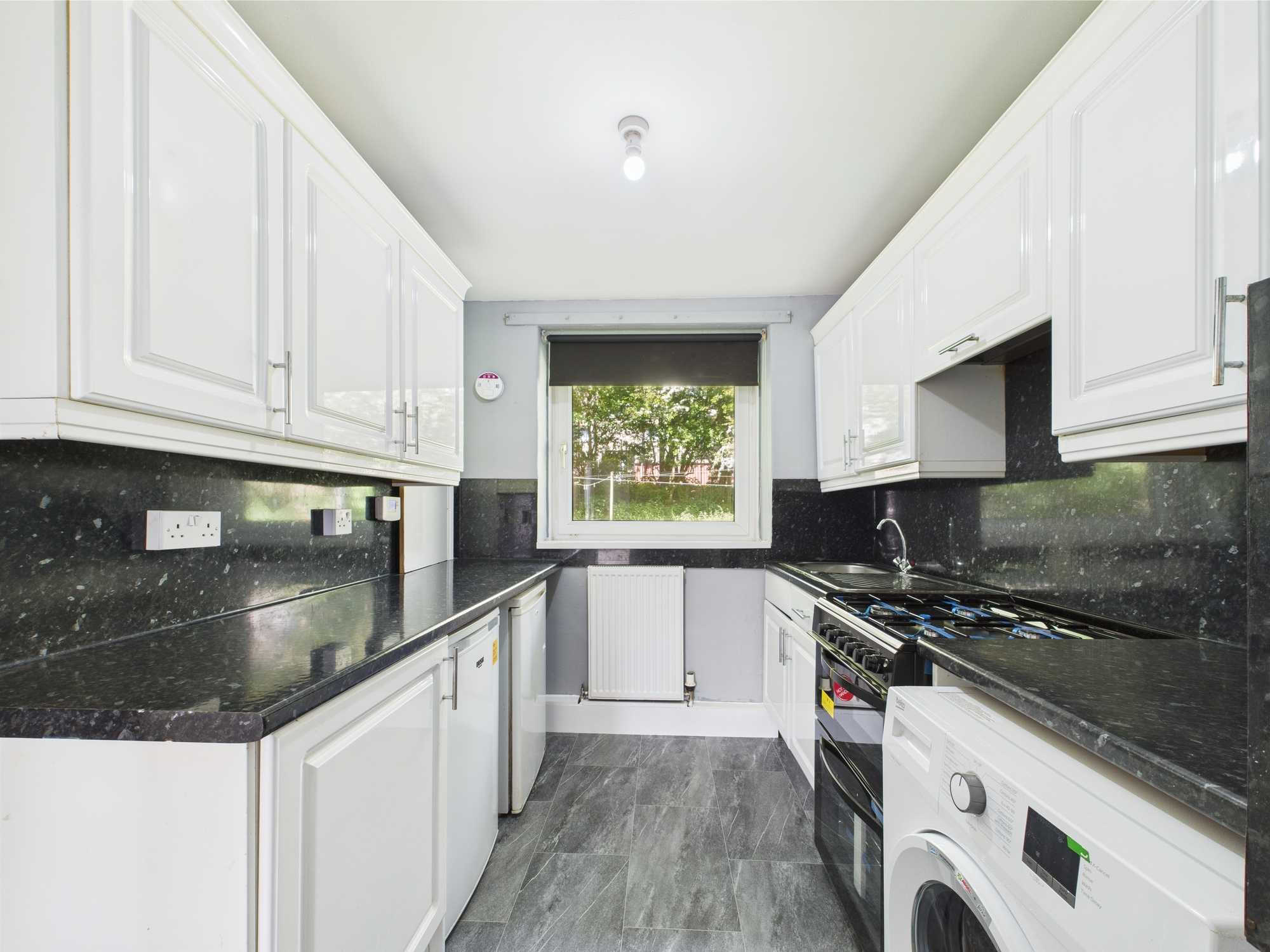 kitchen-2 Drumchapel Road - Two Bedroom Ground Floor Flat To Let Drumchapel