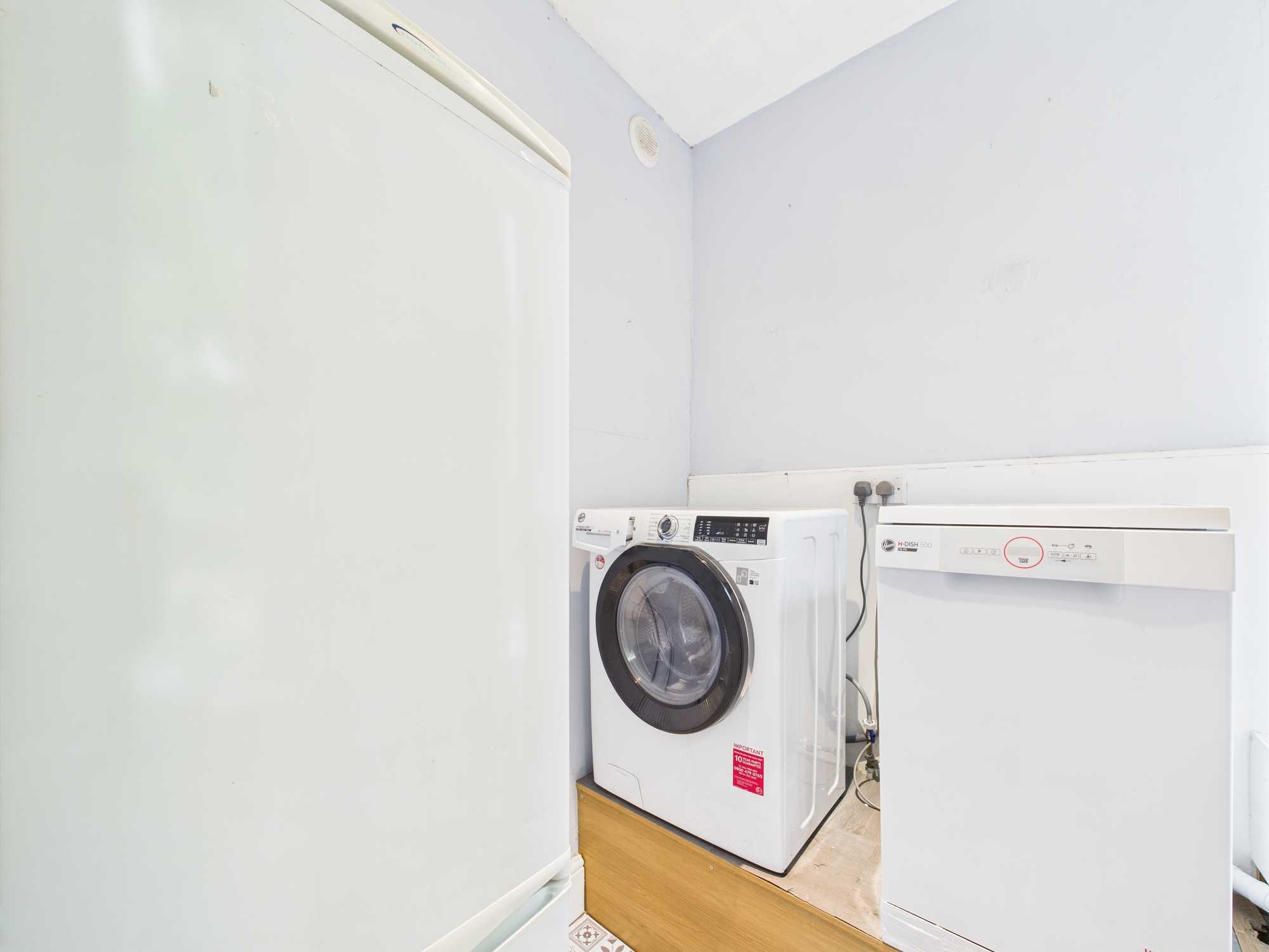 Copland Road - One Bedroom Flat To Let In Ibrox