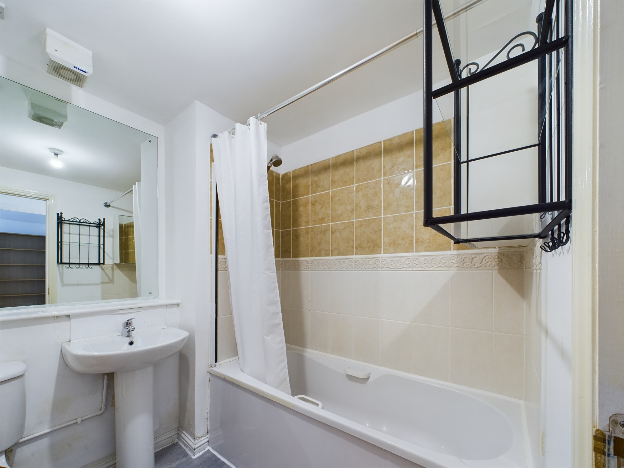 Benalder Street - Two Bedroom Flat To Let Glasgow