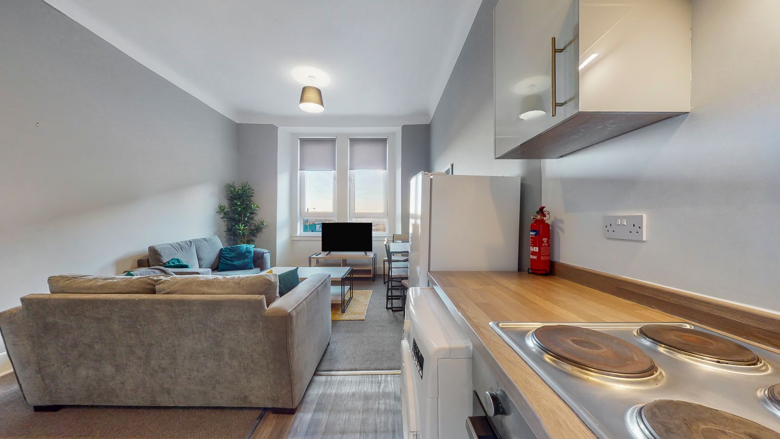 Kitcje - 641 Duke Street - Two Bedroom Flat to Let Dennistoun