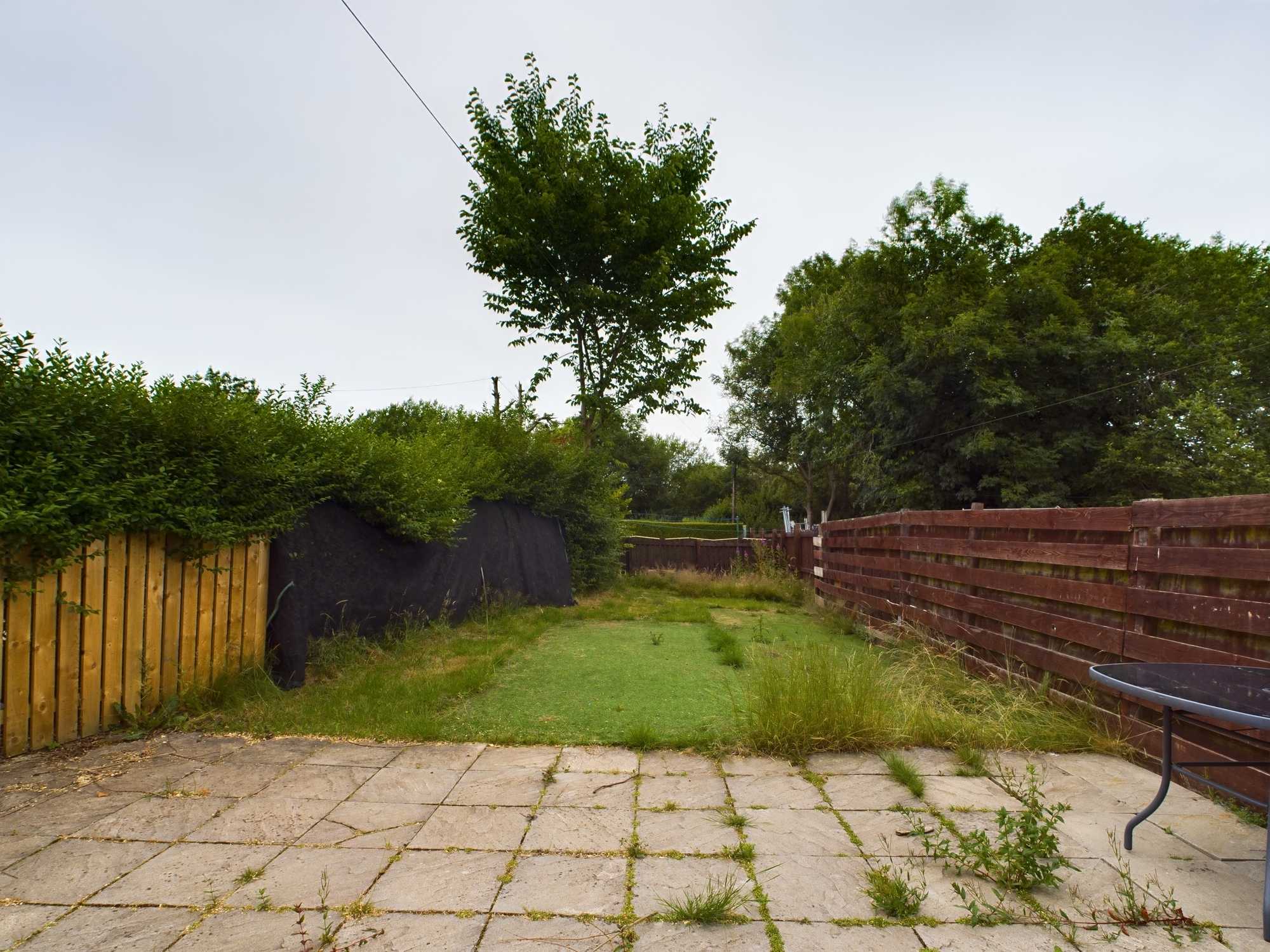 back-garden-dukes-road Two Bedroom End-Terraced House To Let In Cambuslang