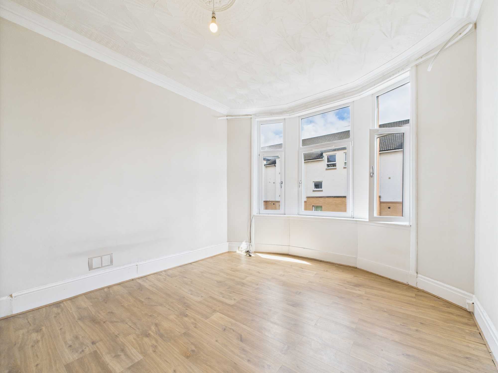 Cumming Drive - One Bedroom Flat To Let In Mount Florida Glasgow