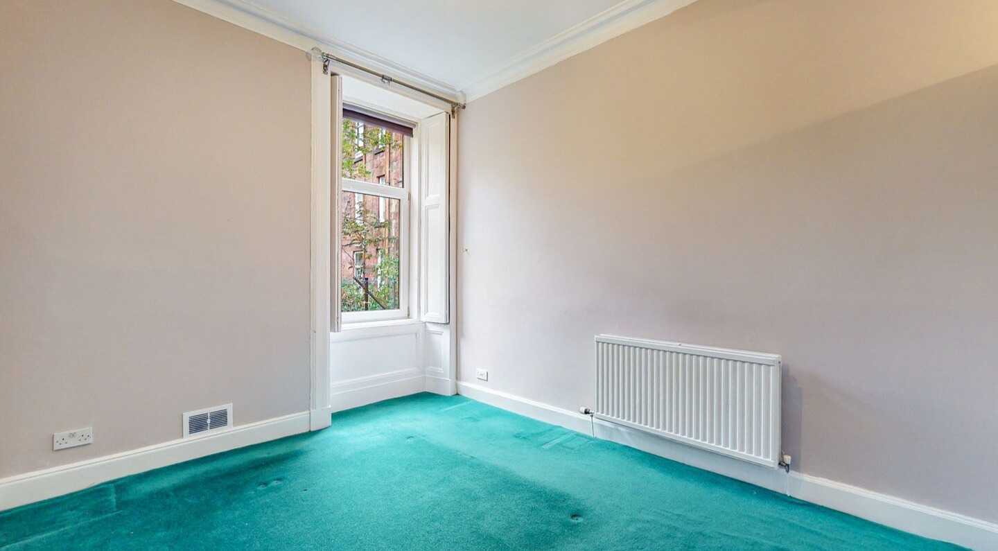 bedroom 2 Lochside Street - Two Bedroom Flat To Let In Shawlands