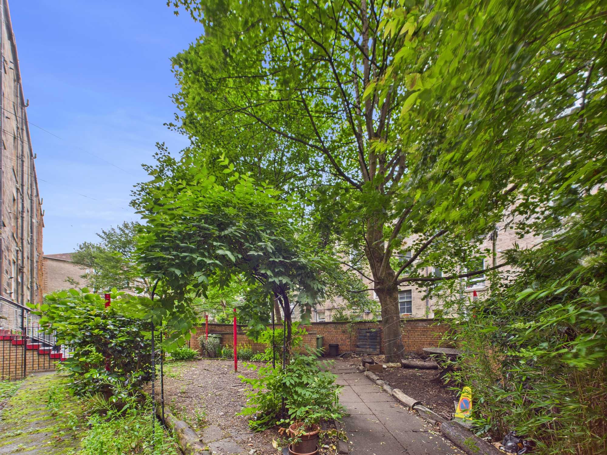 bolton drive back garden Bolton Drive - Two Bedroom Ground Floor Flat To Let Mount Florida