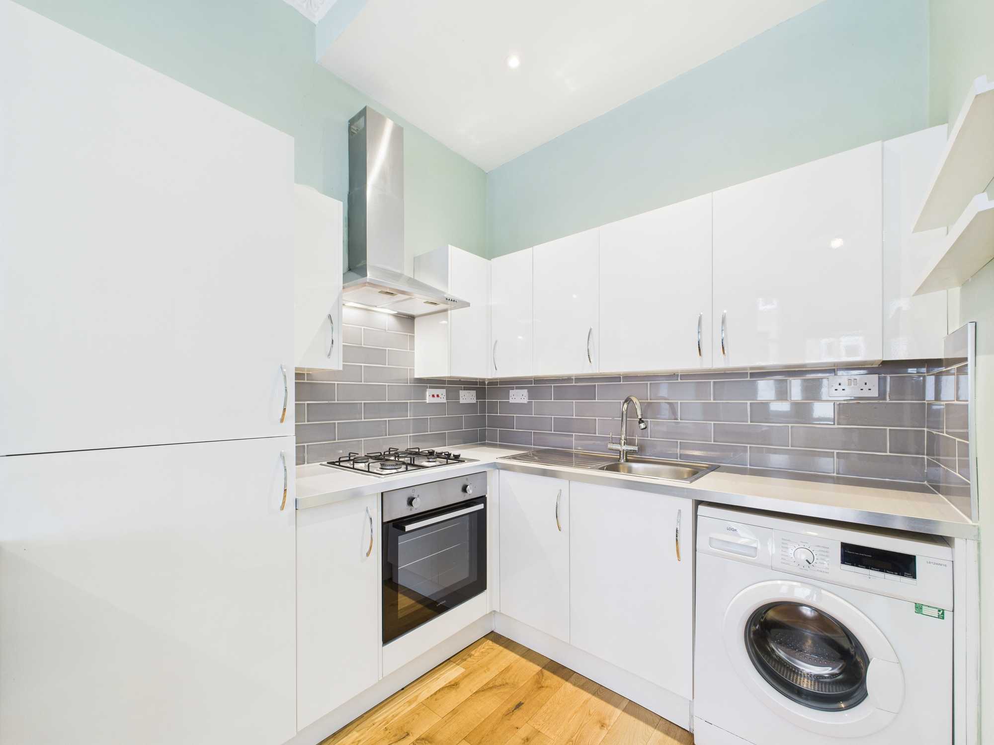 bolton drive kitchen 3 Bolton Drive - Two Bedroom Ground Floor Flat To Let Mount Florida