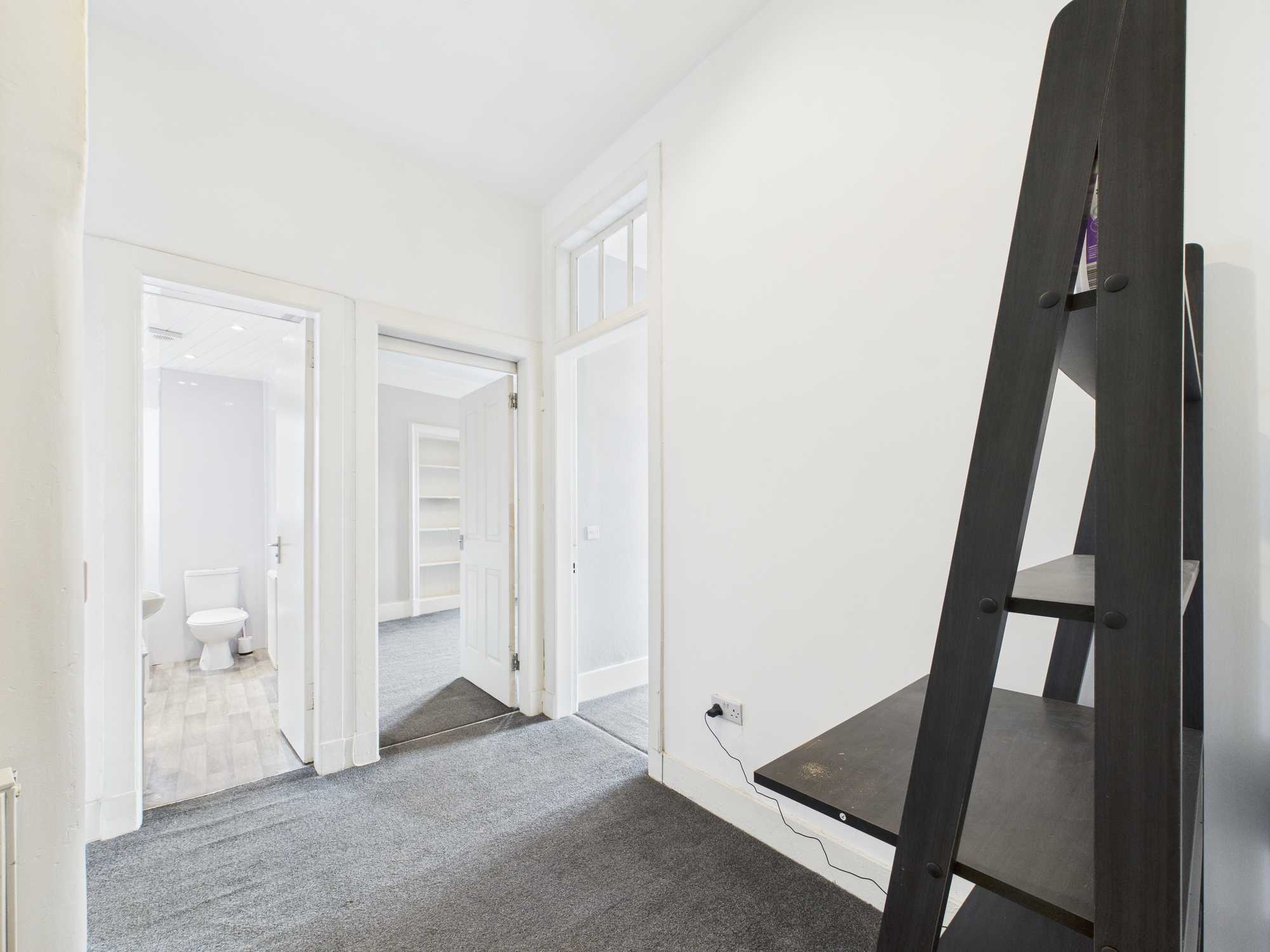 Hallway-Renfield-Street Renfield Street - Two Bedroom Tenement Flat To Let In Renfrew