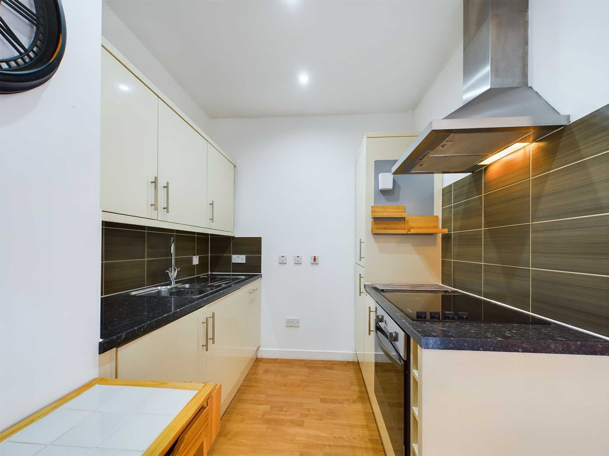 hastie street kitchen Hastie Street - One Bedroom Flat To Let In Kelvinhaugh