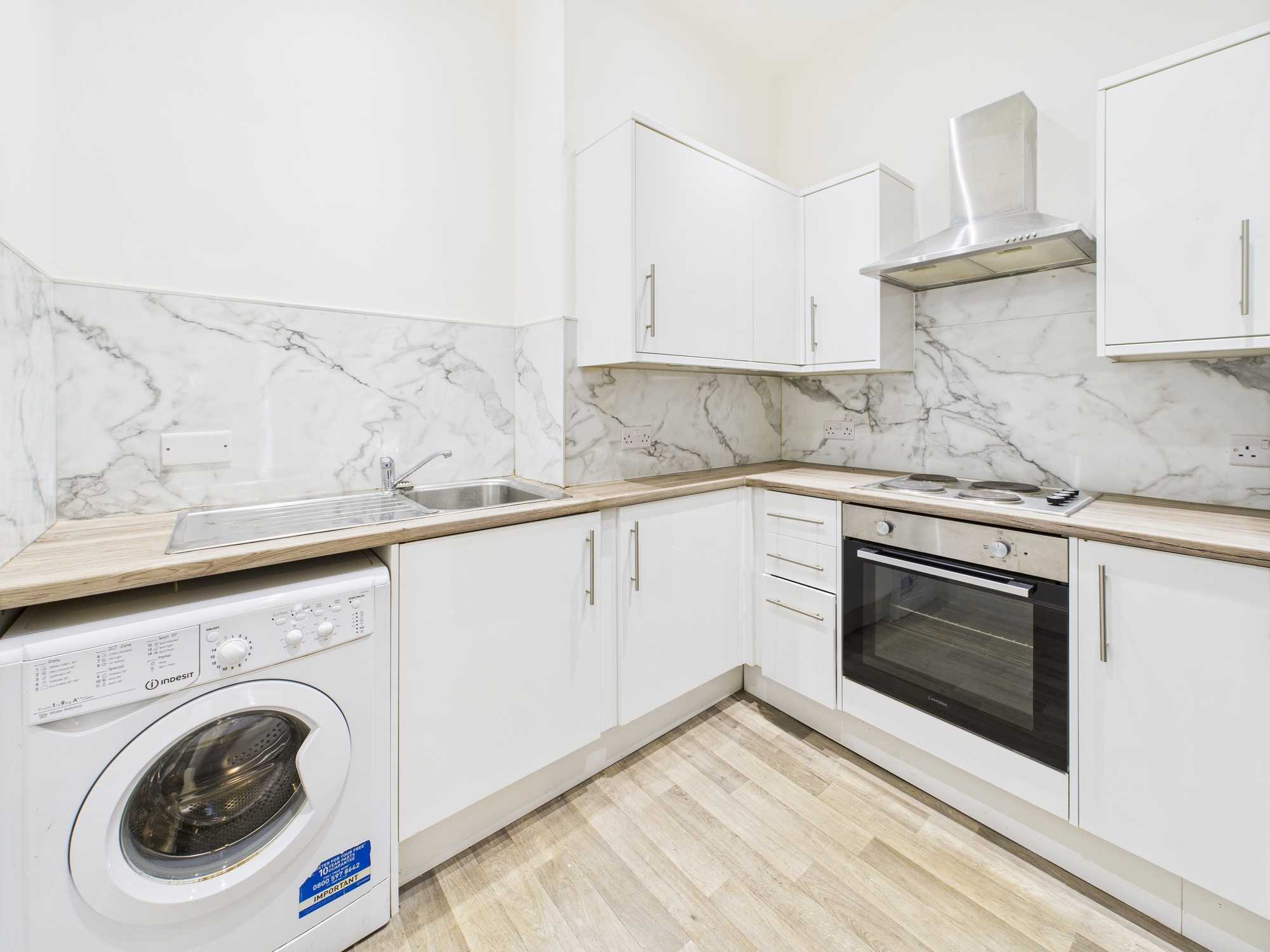 kitchen-1 Renfield Street - Two Bedroom Tenement Flat To Let In Renfrew