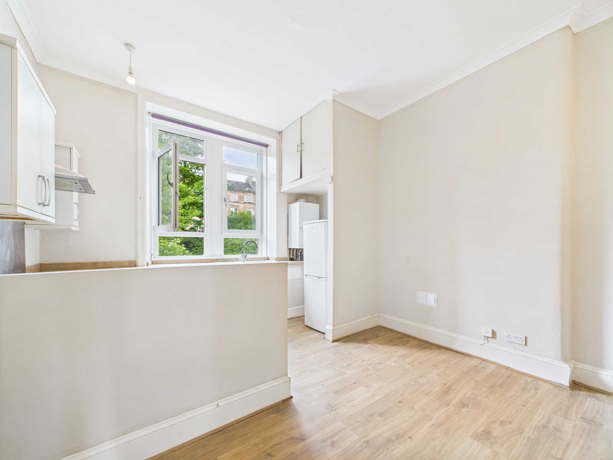 Cumming Drive - One Bedroom Flat To Let In Mount Florida Glasgow