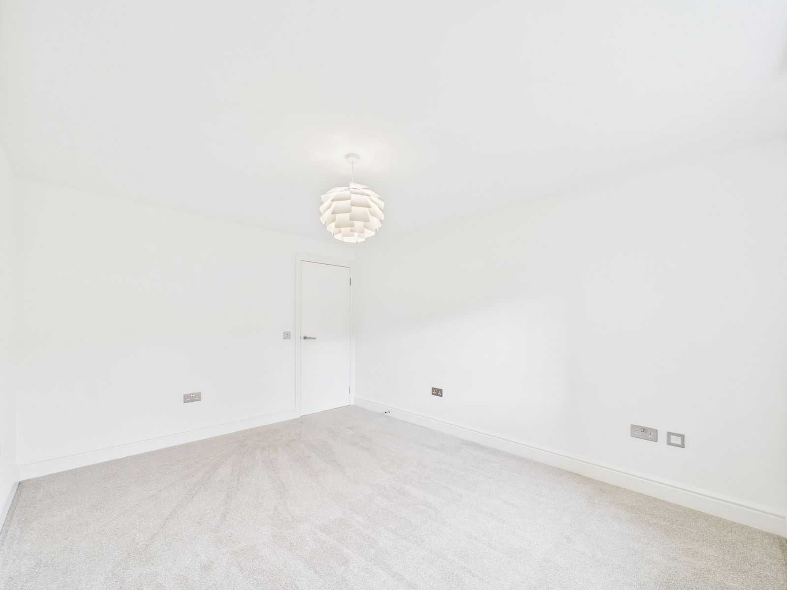 norwood park bedroom 2 x1 Norwood Park - Three Bedroom Flat To Let In Bearsden