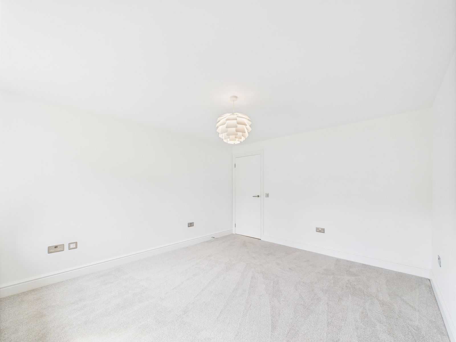 norwood park bedroom 3 x1 Norwood Park - Three Bedroom Flat To Let In Bearsden