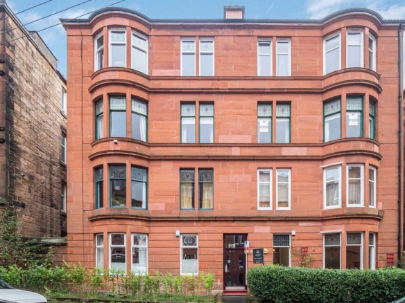 Lochside Street - Two Bedroom Flat To Let In Shawlands
