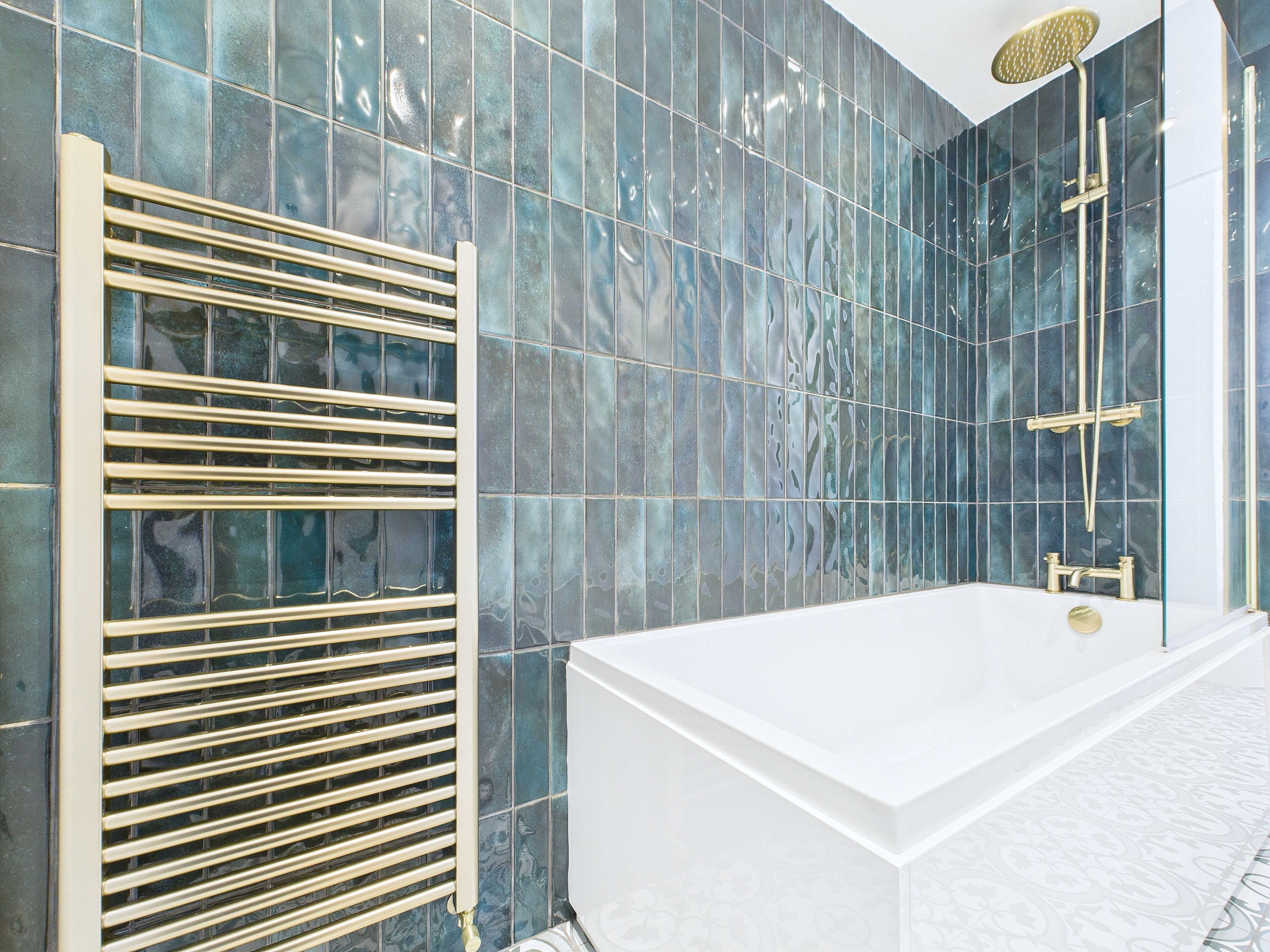 1 Ewing Street, Rutherglen bathroom 3 Ewing Street - One Bedroom Flat To Let In Rutherglen