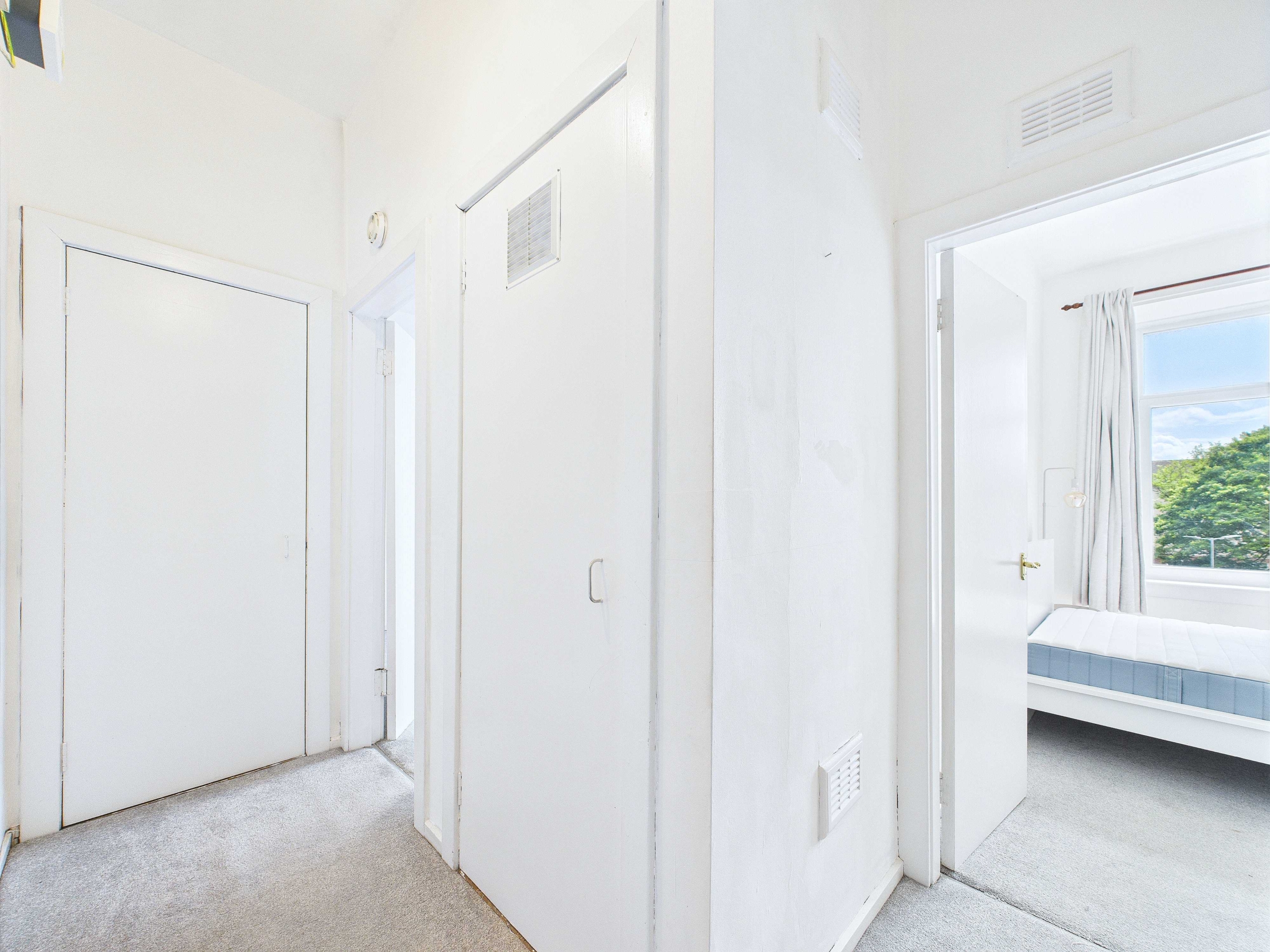 1012 dumbarton road hall Dumbarton Road - One Bedroom Flat To Let In Whiteinch