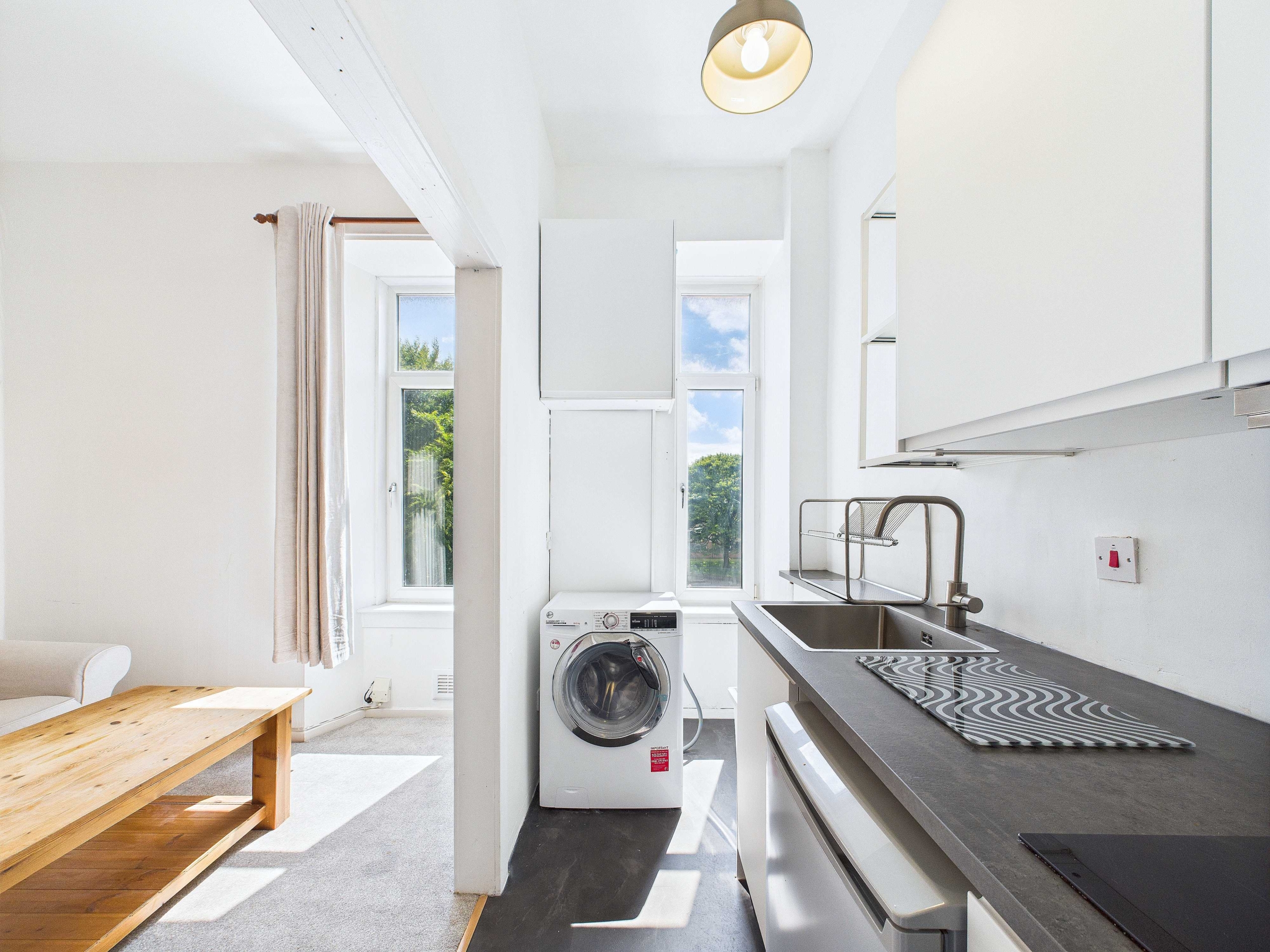 1012 dumbarton road kitchen 5 Dumbarton Road - One Bedroom Flat To Let In Whiteinch