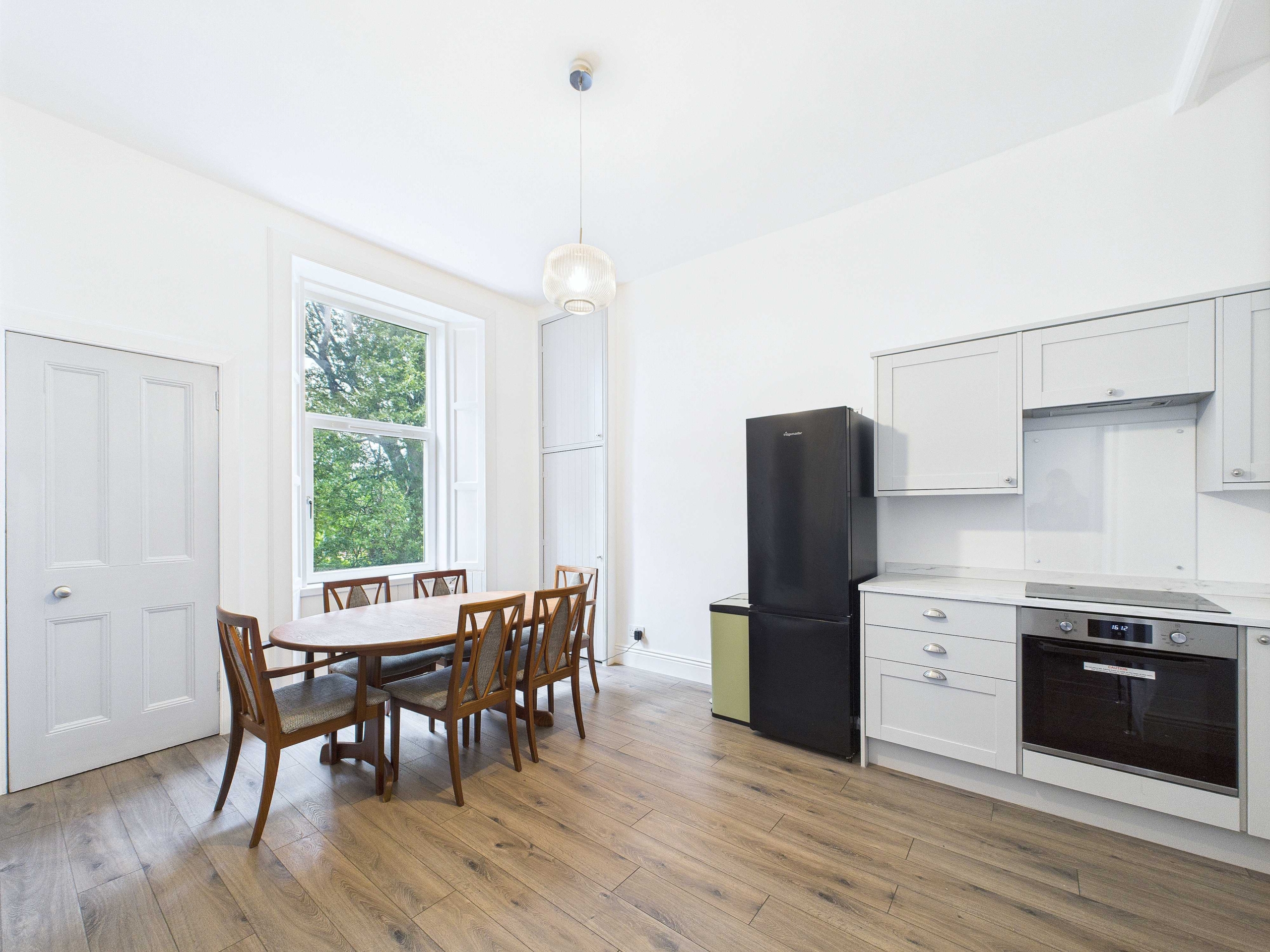 21 Greenlaw Avenue dining area 2 Greenlaw Avenue - One Bedroom Flat To Let In Paisley