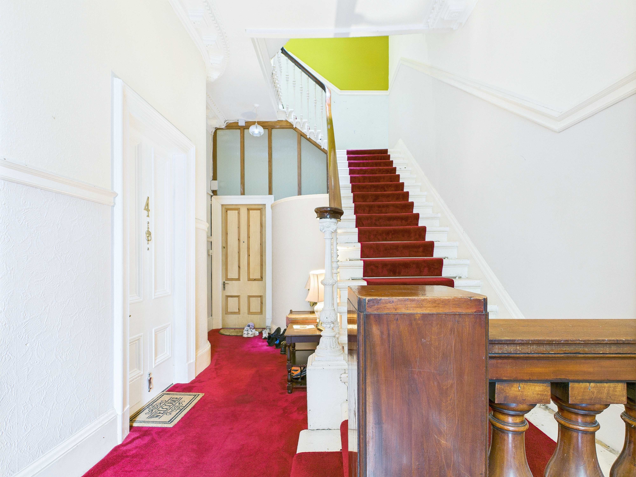 Huntley Gardens - Studio Apartment To Let In Glasgow's West End