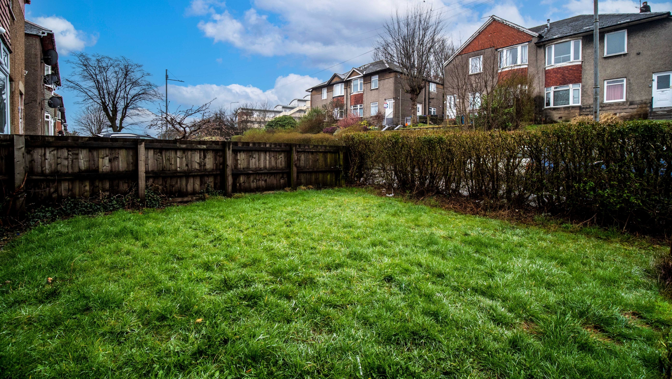 Chirnside Road - Three Bedroom Flat To Let In Hillington