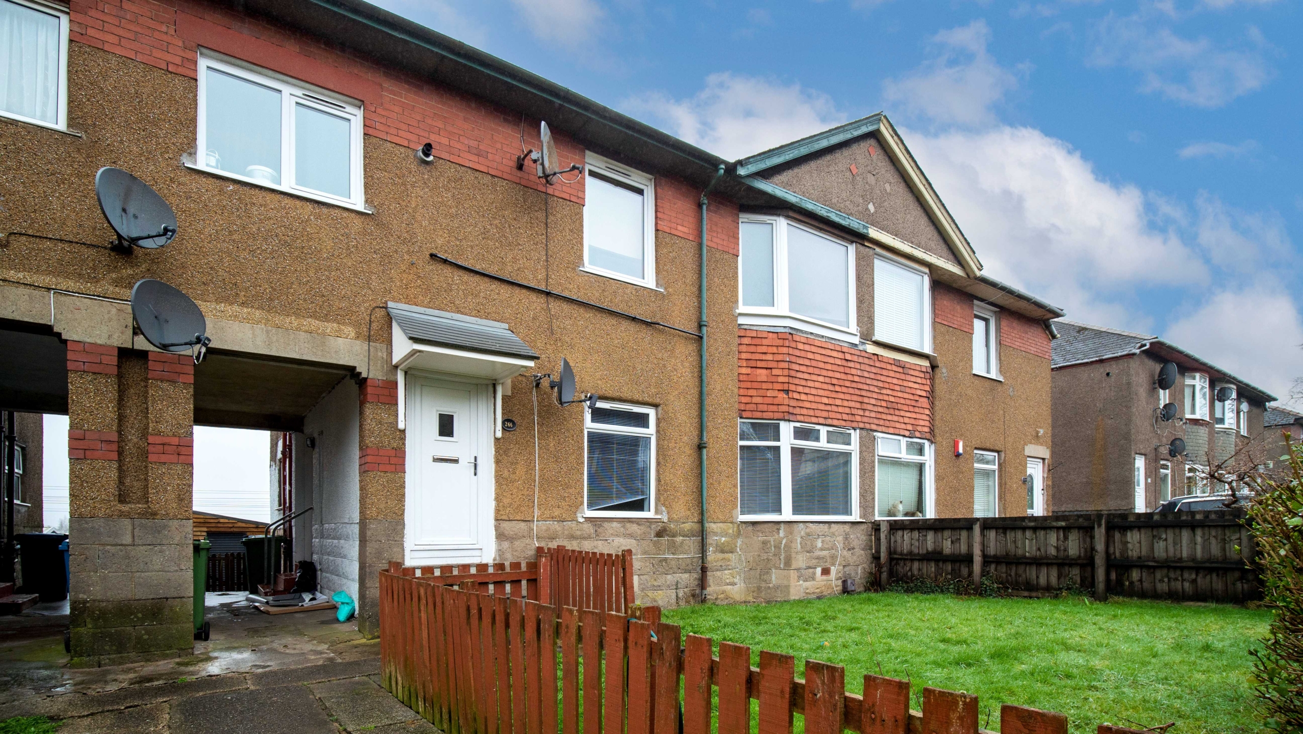 Chirnside Road - Three Bedroom Flat To Let In Hillington