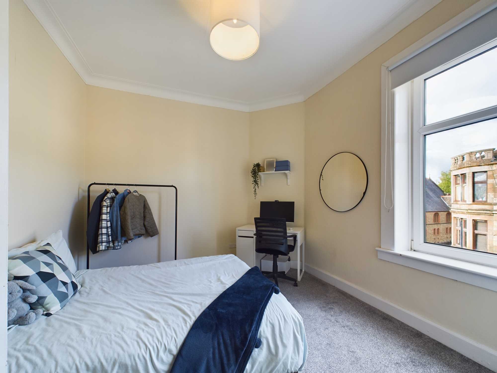 3:2 4 James Gray Street bedroom 1 James Gray Street - Two Bedroom Tenement Flat For Sale In Shawlands
