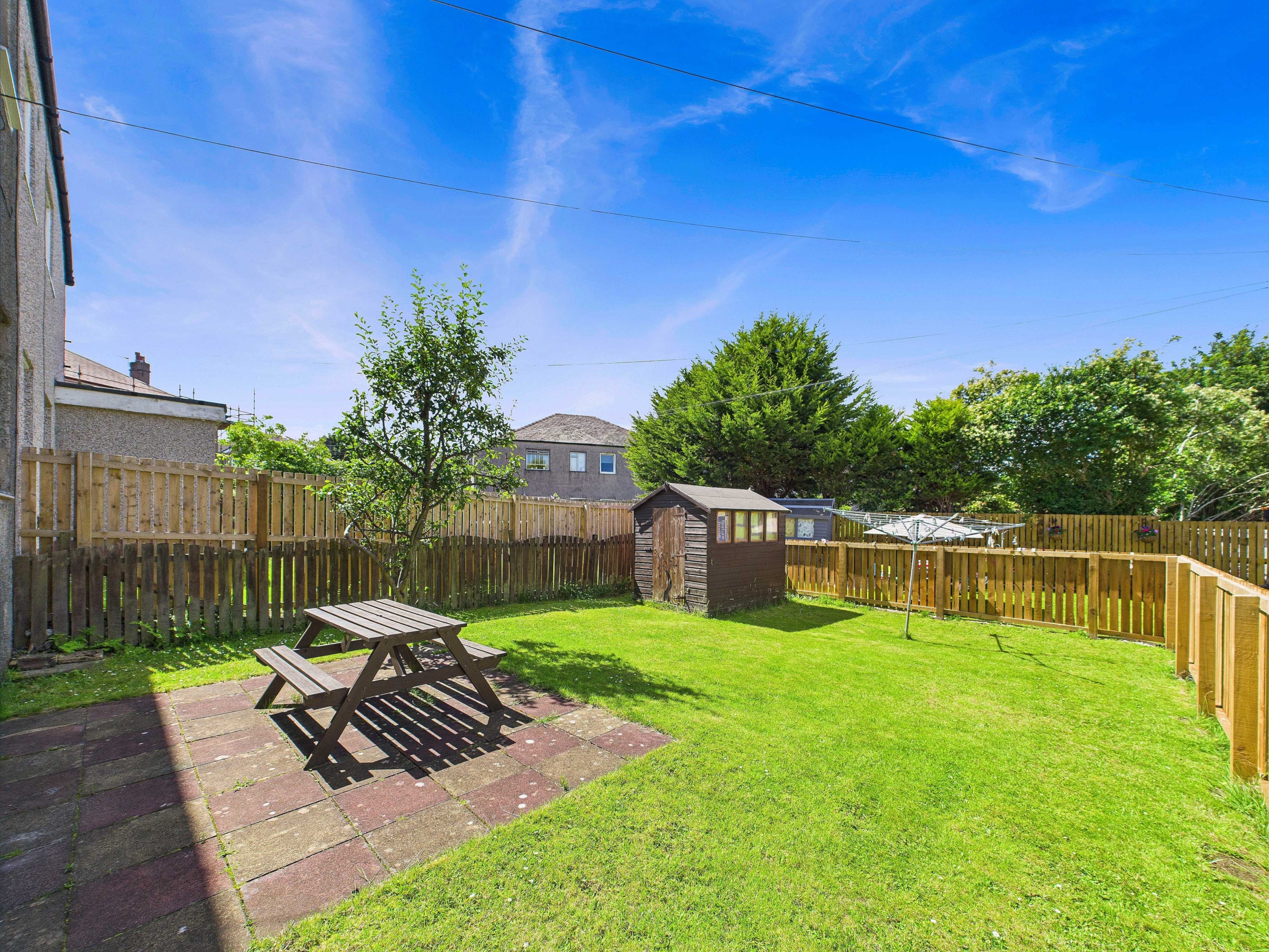 90 Burnfoot Drive Garden Burnfoot Drive - Three Bedroom Lower Cottage Flat To Let In Cardonald