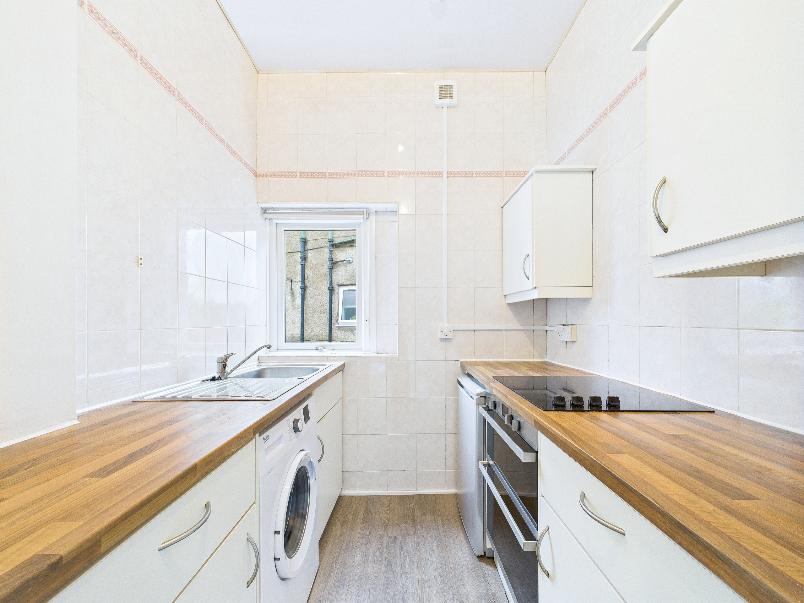 144 Kinnell Avenue – Three Bedroom Lower Cottage Flat To Let Hillington 144 Kinnell Avenue – Three Bedroom Lower Cottage Flat To Let Hillington