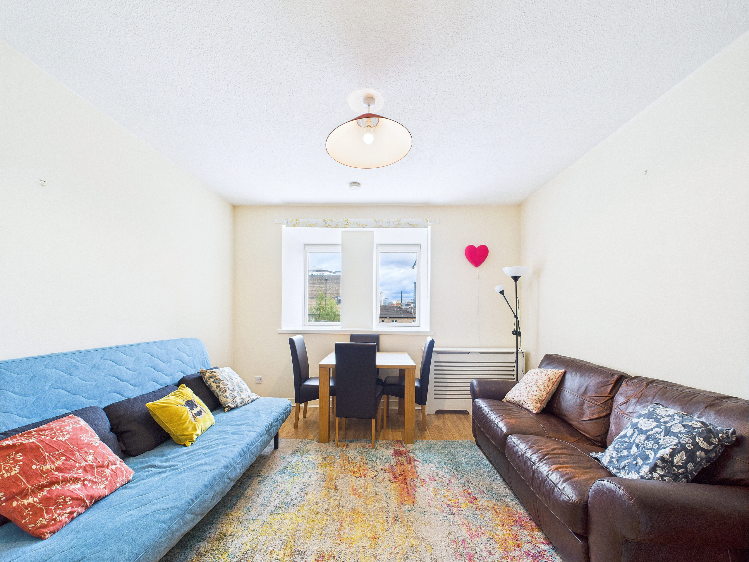 CAM02311G0-PR0276-STILL014