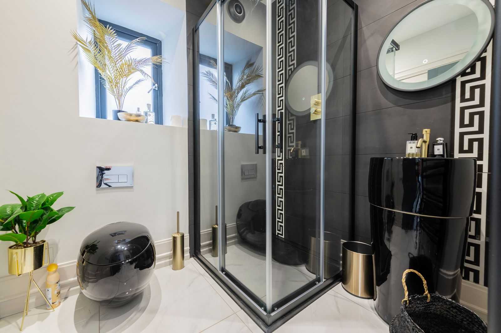 baldernock manse downstairs bathroom Baldernock Manse - Three Bedroom Detached Villa To Let Bardowie