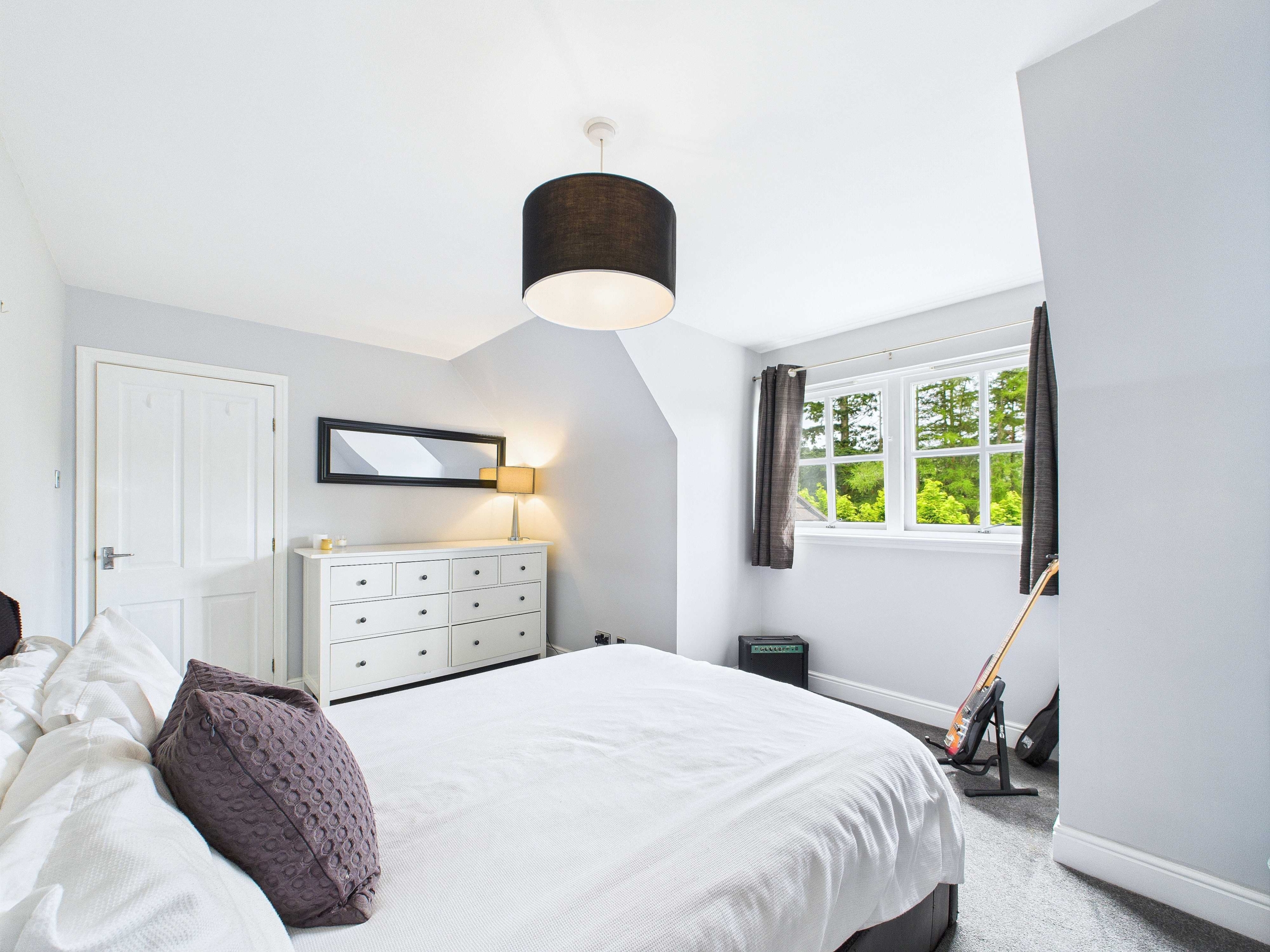 bedroom 2 Craigmarloch View - Five Bedroom Detached House To Let In Blanefield