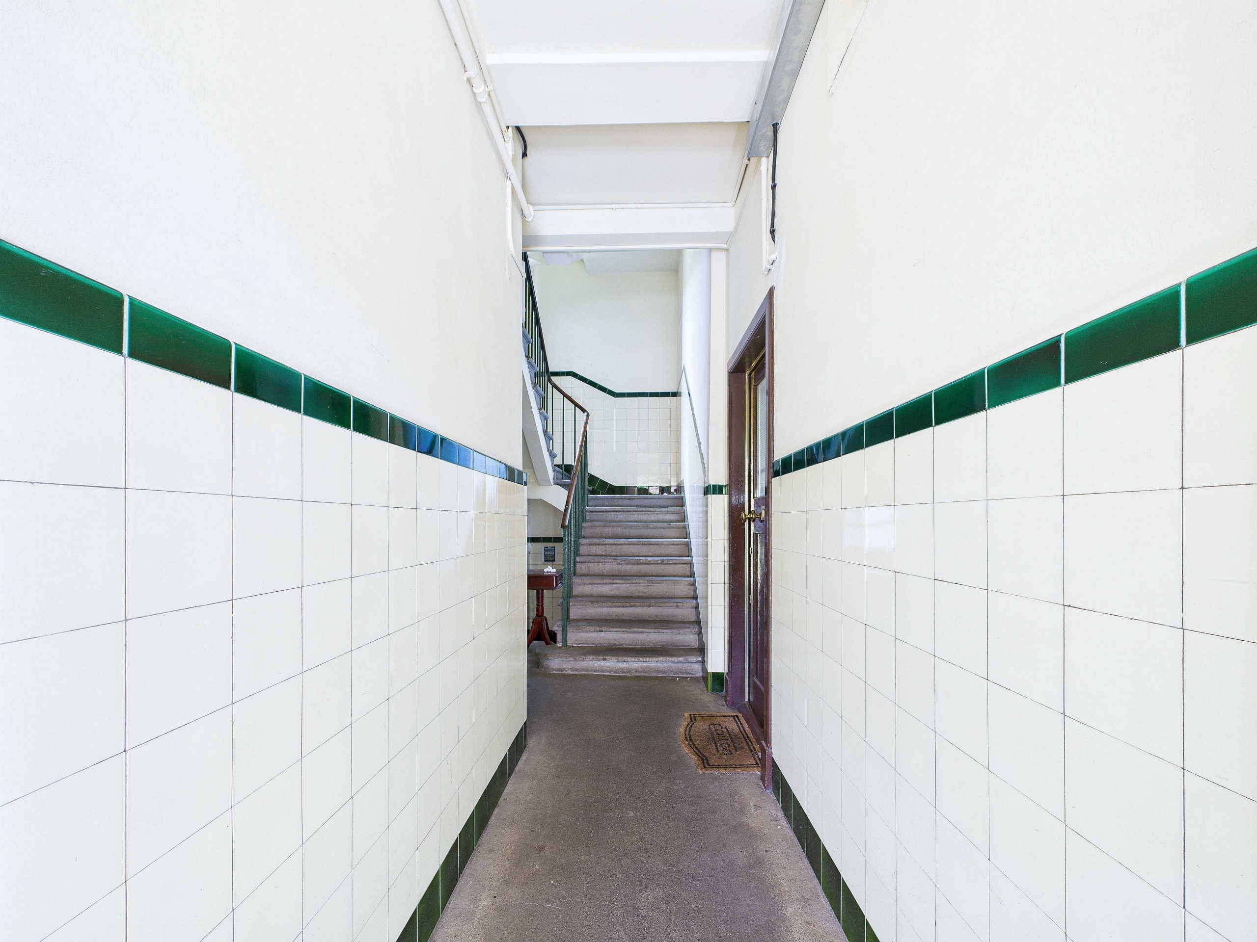 james gray street close James Gray Street - Two Bedroom Tenement Flat For Sale In Shawlands