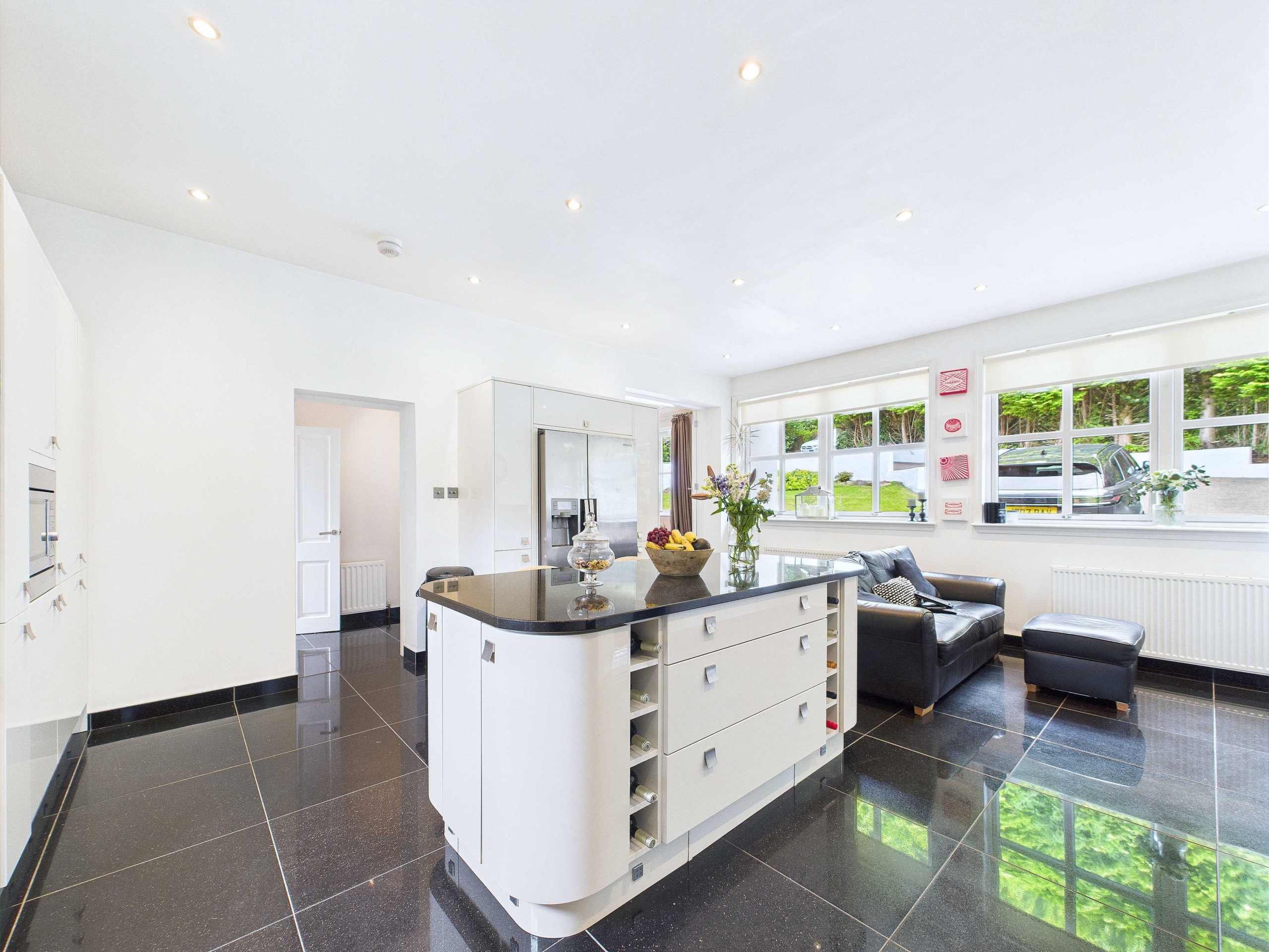 kitchen 2 Craigmarloch View - Five Bedroom Detached House To Let In Blanefield