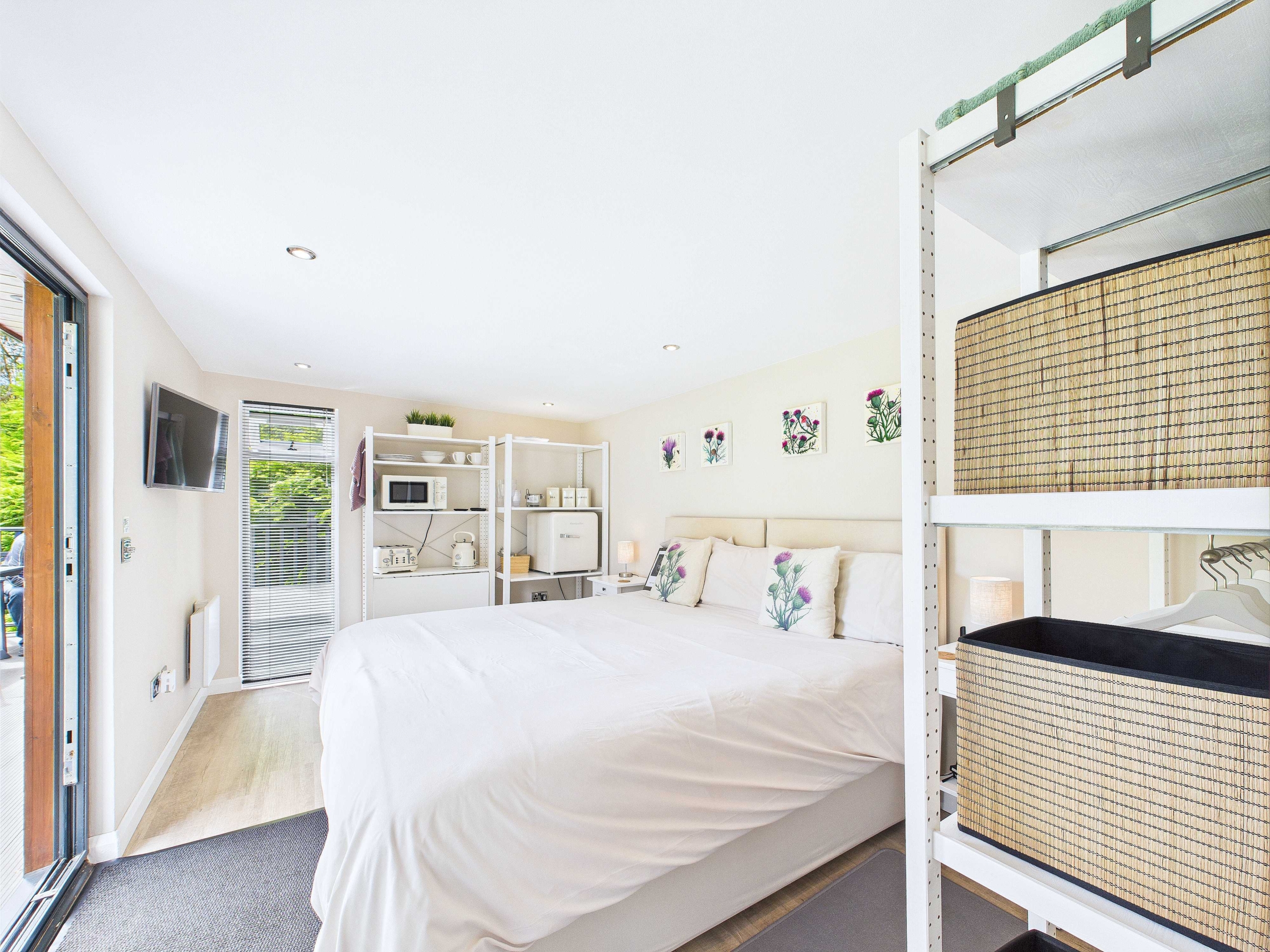 summer house 2 Craigmarloch View - Five Bedroom Detached House To Let In Blanefield